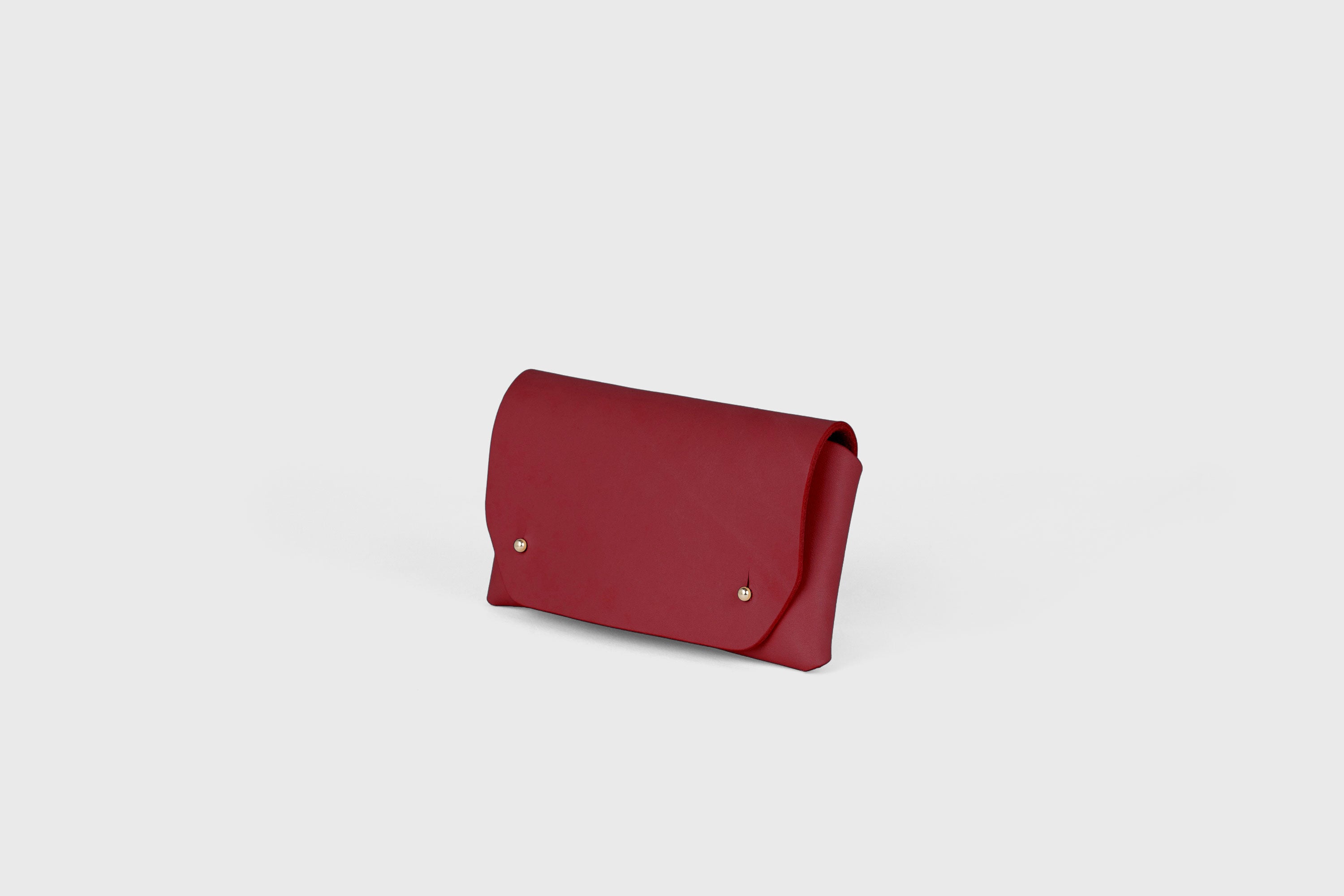 Tobacco Pouch Premium Leather Red Color Minimalist Design Atelier Madre Manuel Dreesmann Barcelona Spain