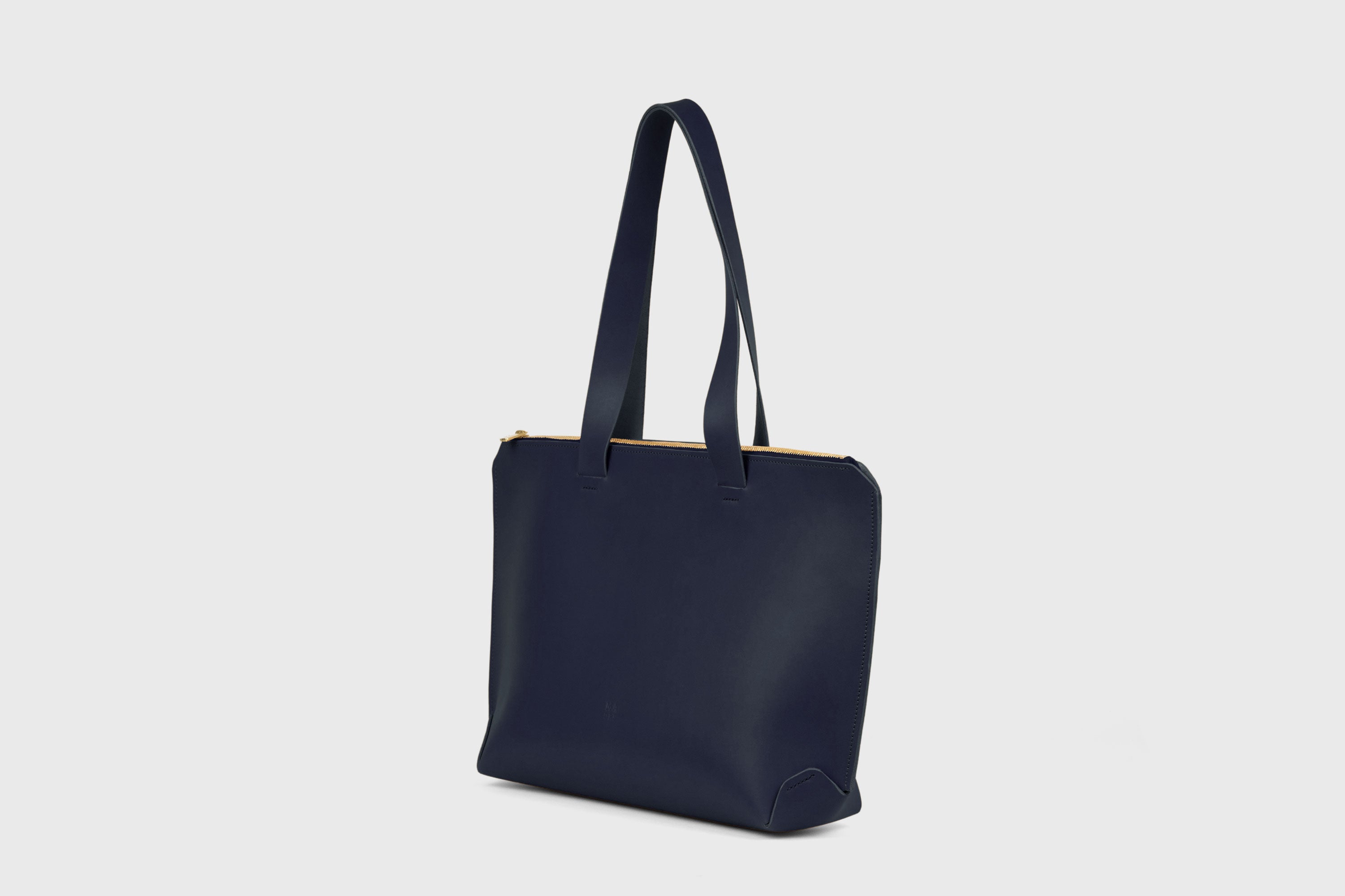 Tote Bag Leather Zipper Marine Blue Color Premium Quality Minimalist Design Atelier Madre Manuel Dreesmann Barcelona Spain