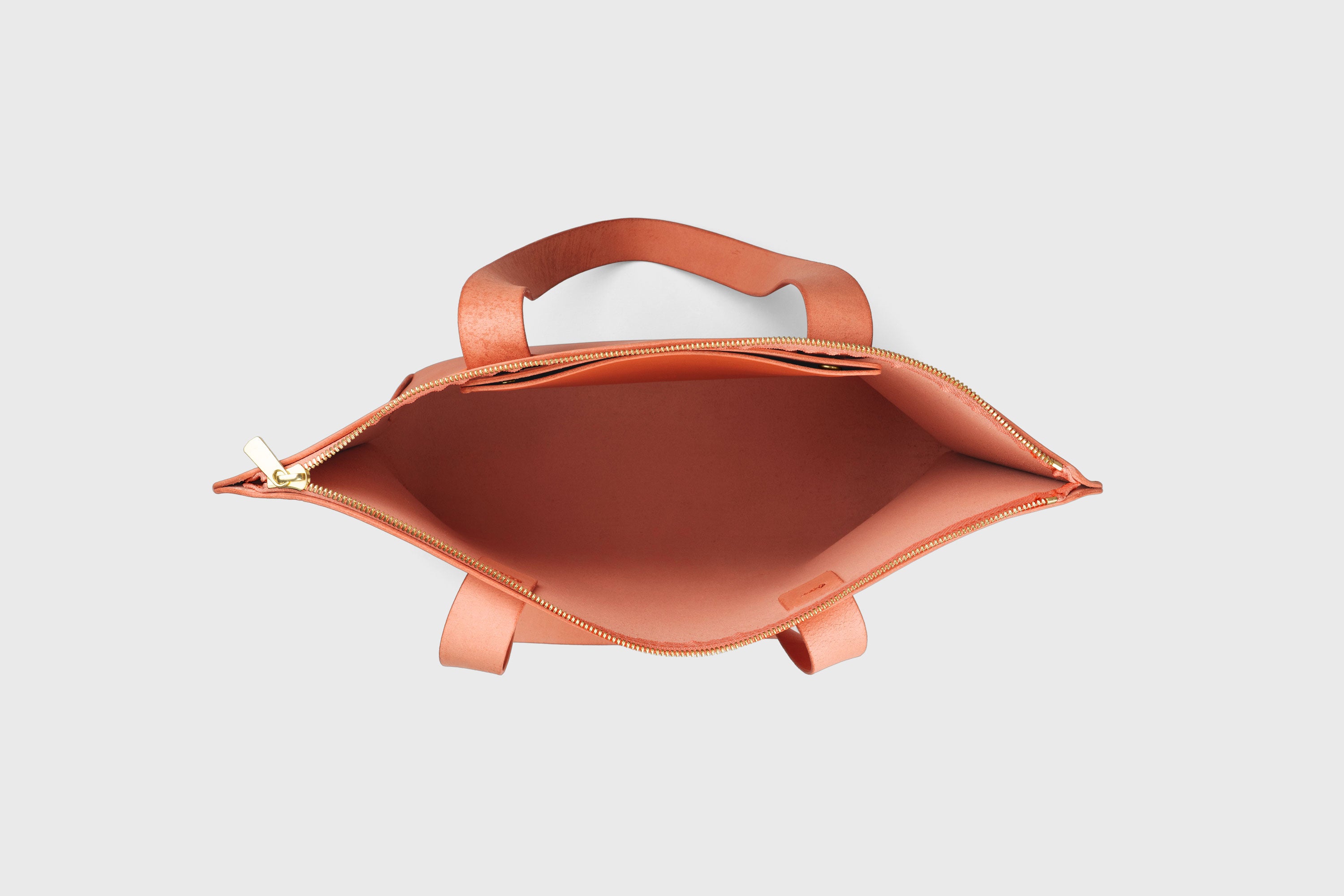 Tote Bag Leather Zipper Orange Color Premium Quality Minimalist Design Atelier Madre Manuel Dreesmann Barcelona Spain