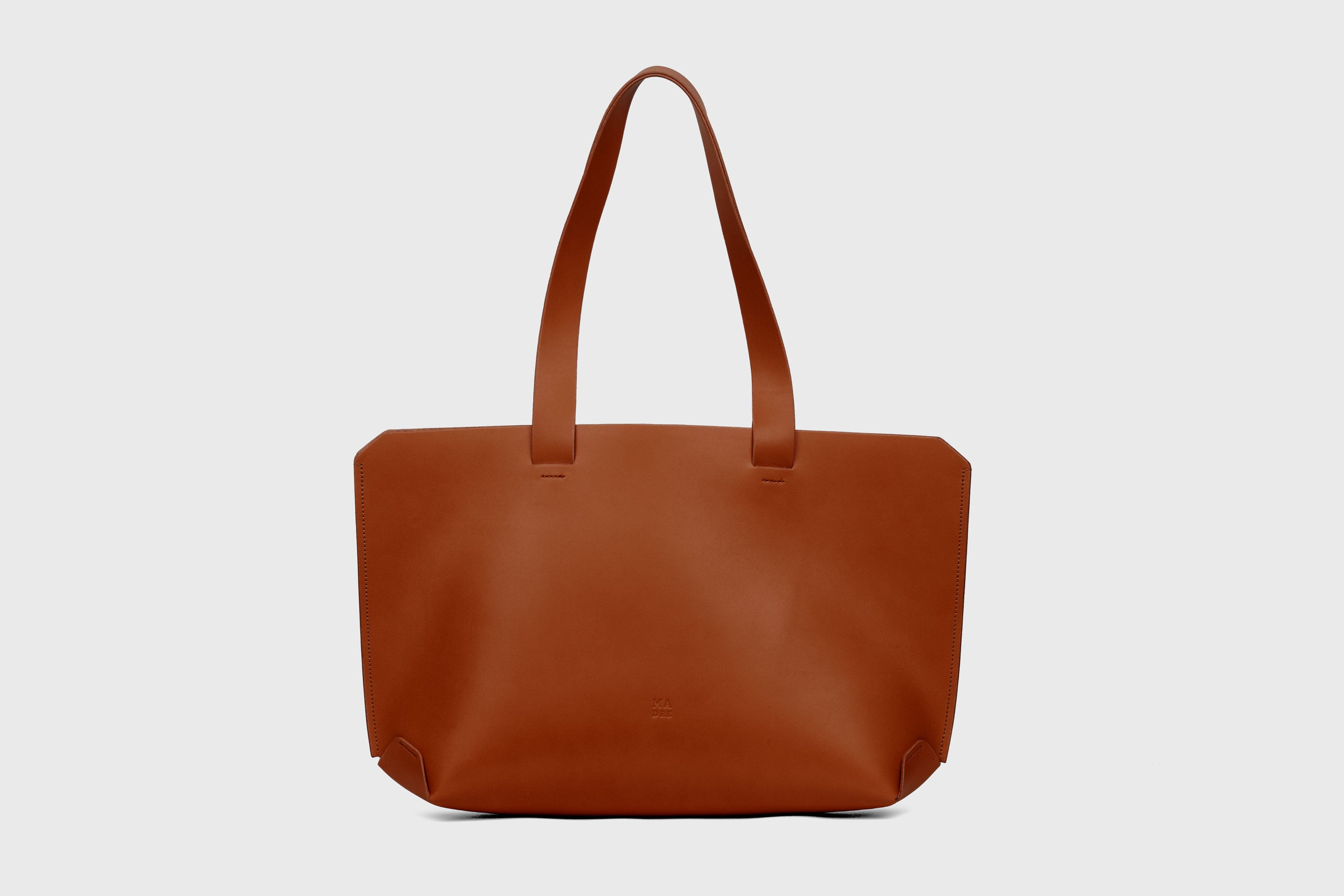 Tote H Bag In Dark Brown Color In Vegetable Tanned Leather Minimalistic Design Open Top Atelier Madre Manuel Dreesmann Barcelona Spain