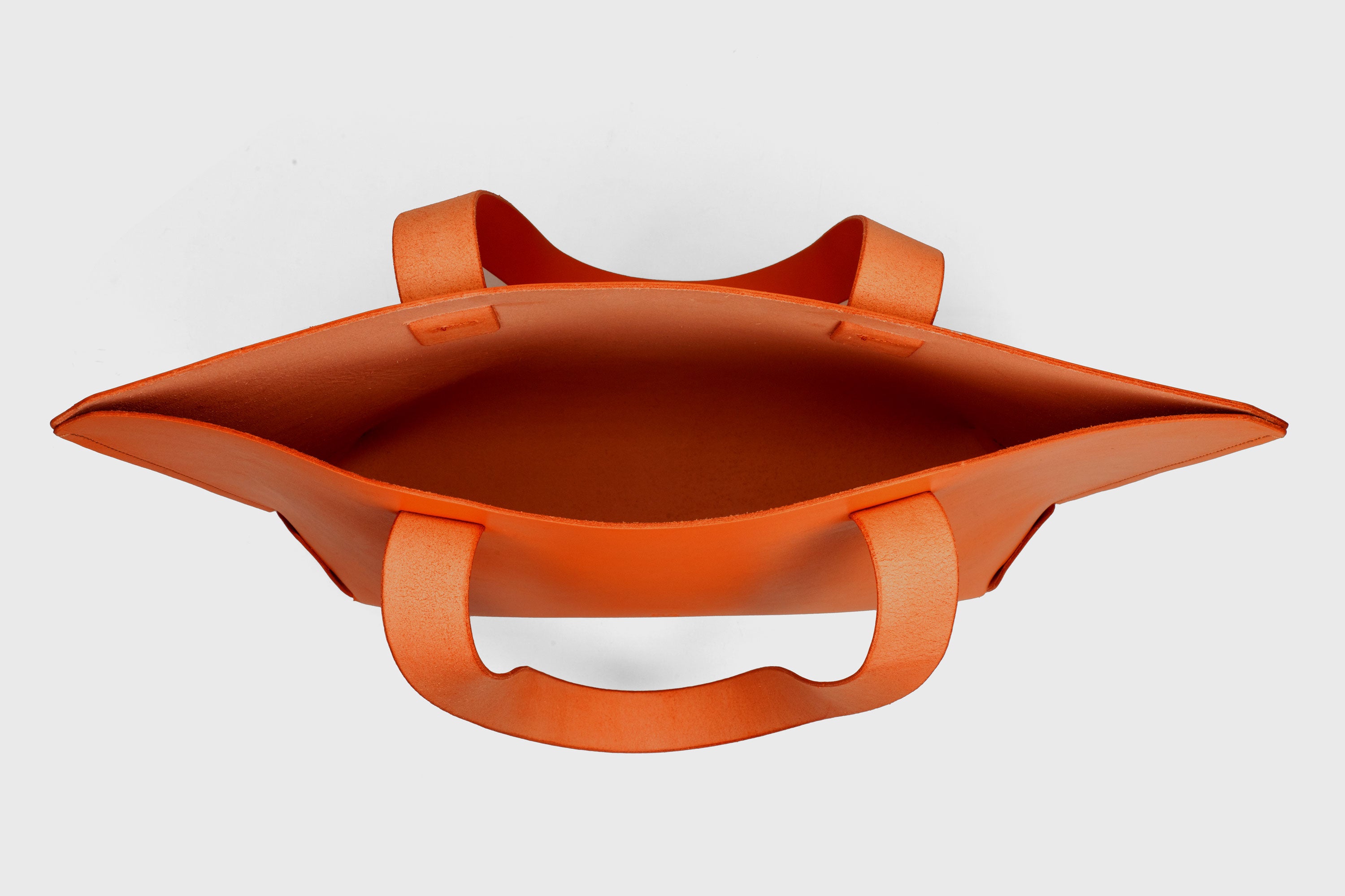 Tote H Bag In Orange Color In Vegetable Tanned Leather Minimalistic Design Open Top Atelier Madre Manuel Dreesmann Barcelona Spain