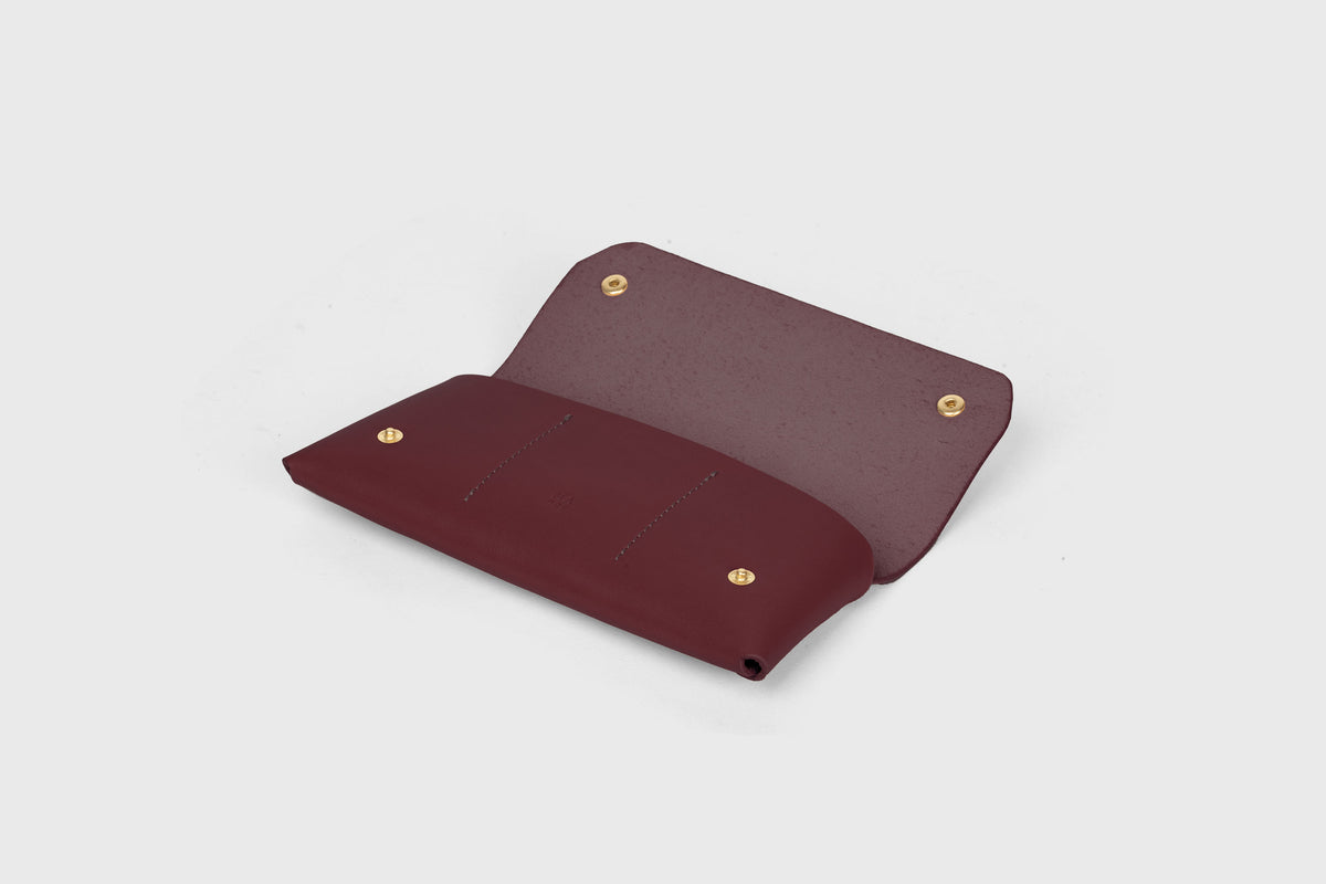 Wallet Pouch Leather Burgundy Atelier Madre Manuel Dreesmann Barcelona Spain 3