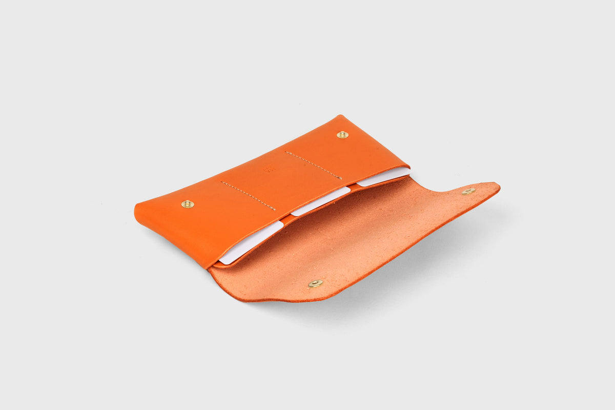 Wallet Pouch Orange Color Vegetable Tanned Leather Minimalistic Design Atelier Madre Manuel Dreesmann 4