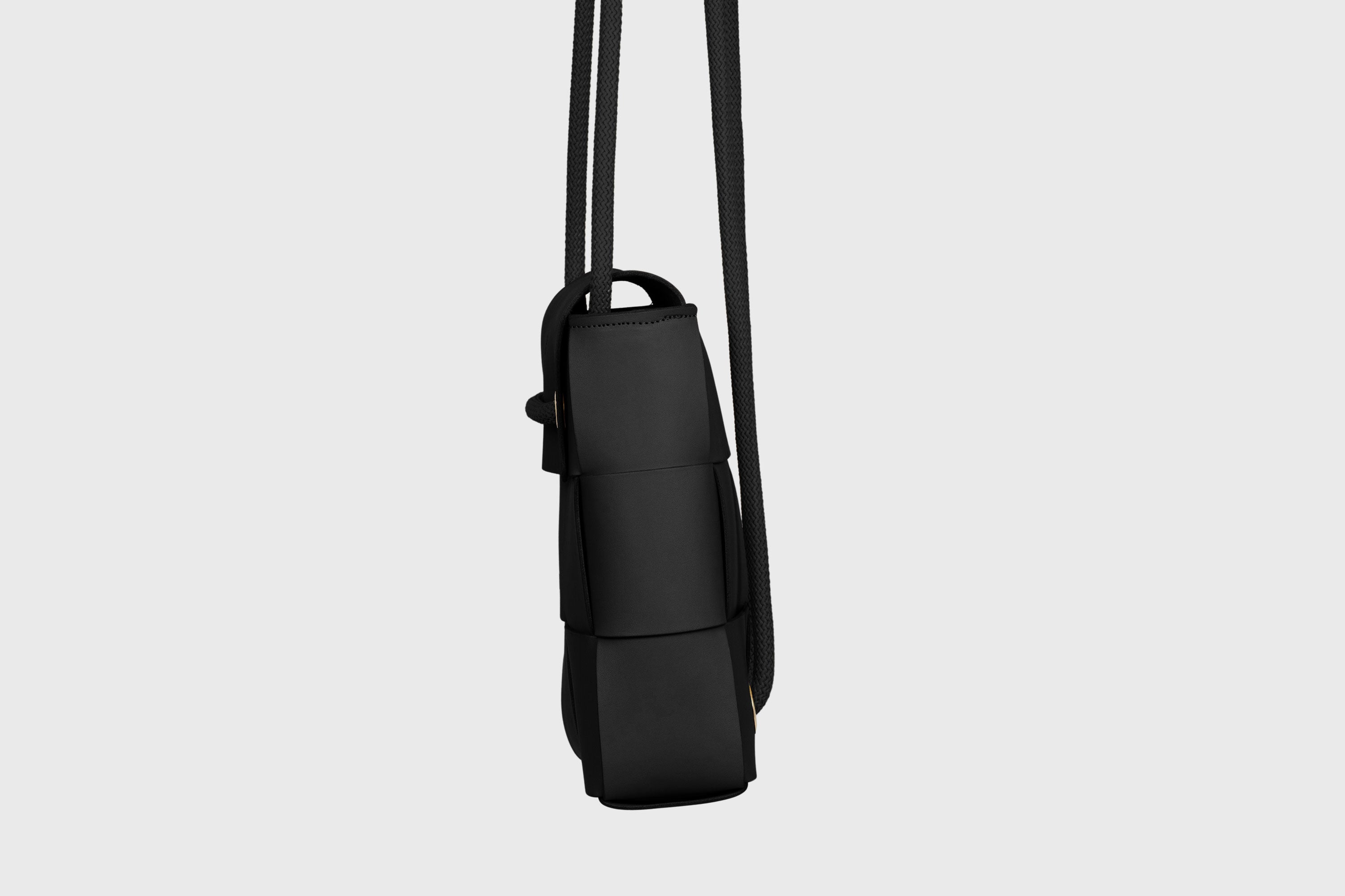Woven Backpack Black Color Leather Weave Full Grain Vegetable Tanned Leather Premium Quality Minimalistic Modern Designer Atelier Madre Barcelona Spain