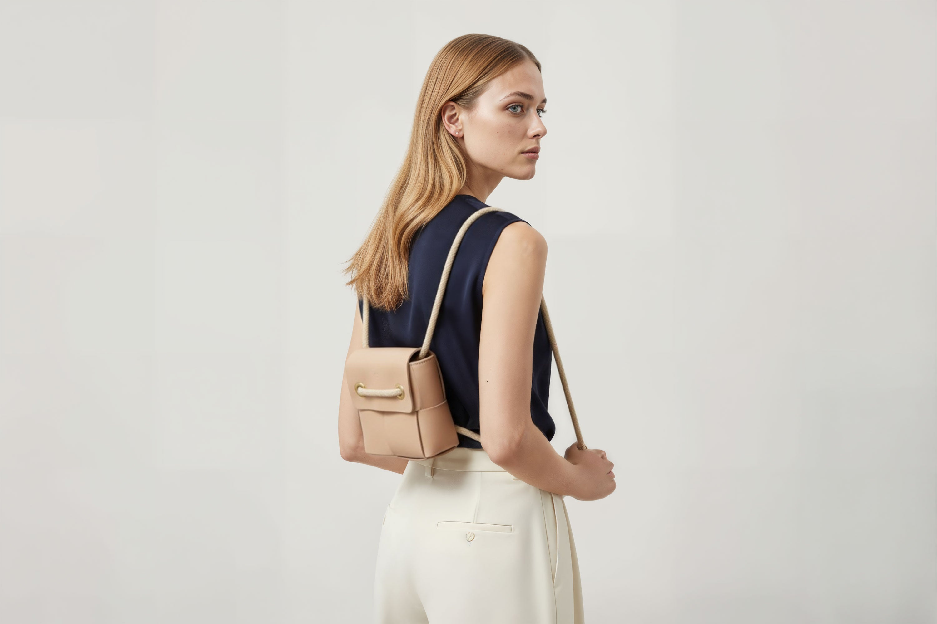 Woven Backpack Small Natural Leather On Model Minimalistic Design Atelier Madre Manuel Dreesmann Barcelona