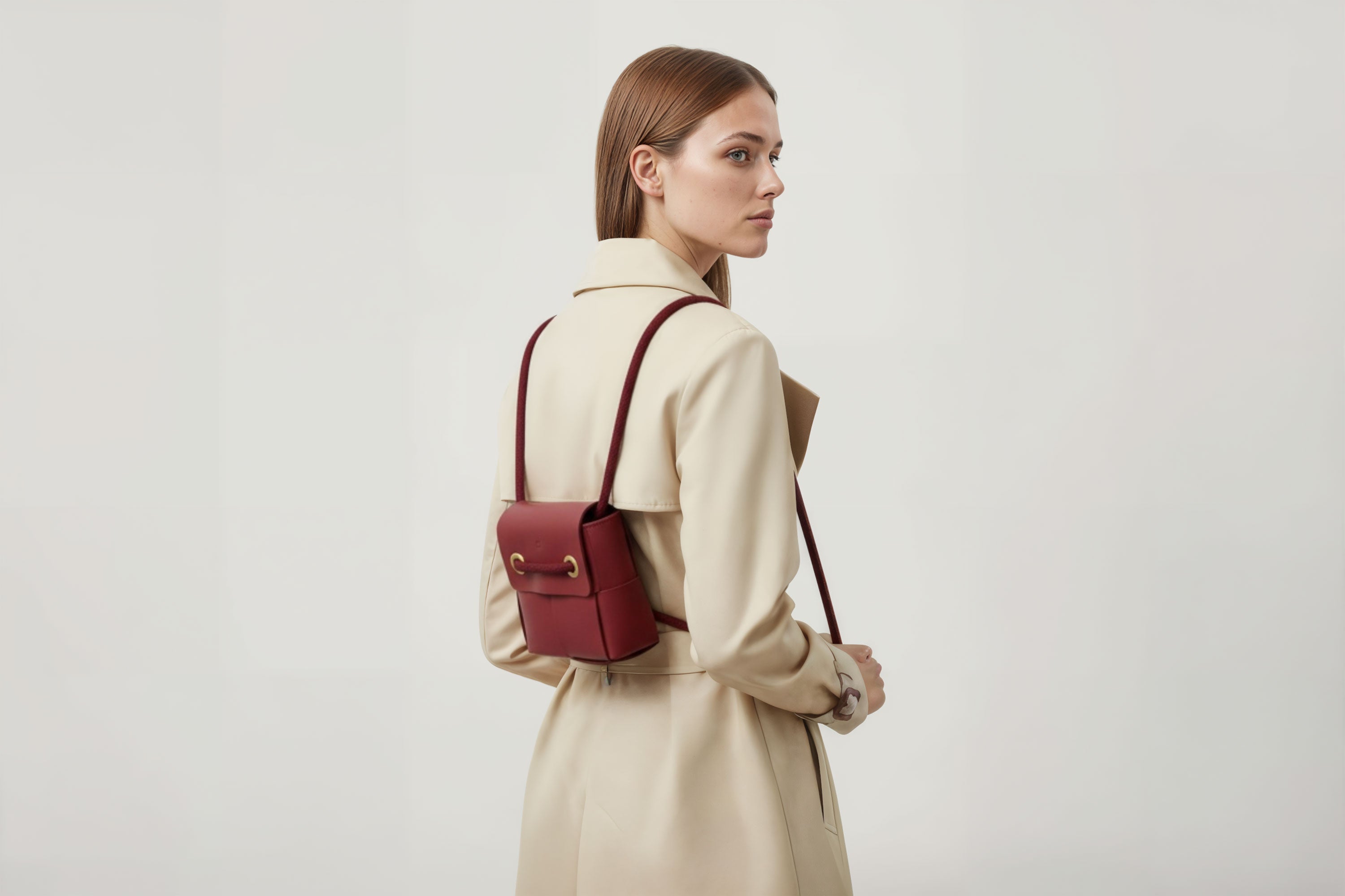 Woven Backpack Small Red Leather On Model Minimalistic Design Atelier Madre Manuel Dreesmann Barcelona