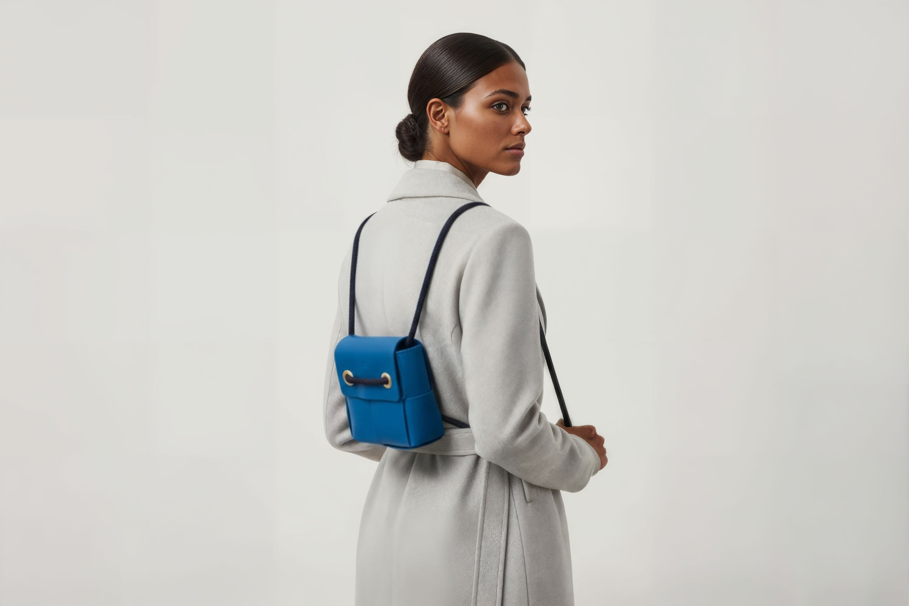 Woven Backpack Small Royal Blue Leather On Model Minimalistic Design Atelier Madre Manuel Dreesmann Barcelona