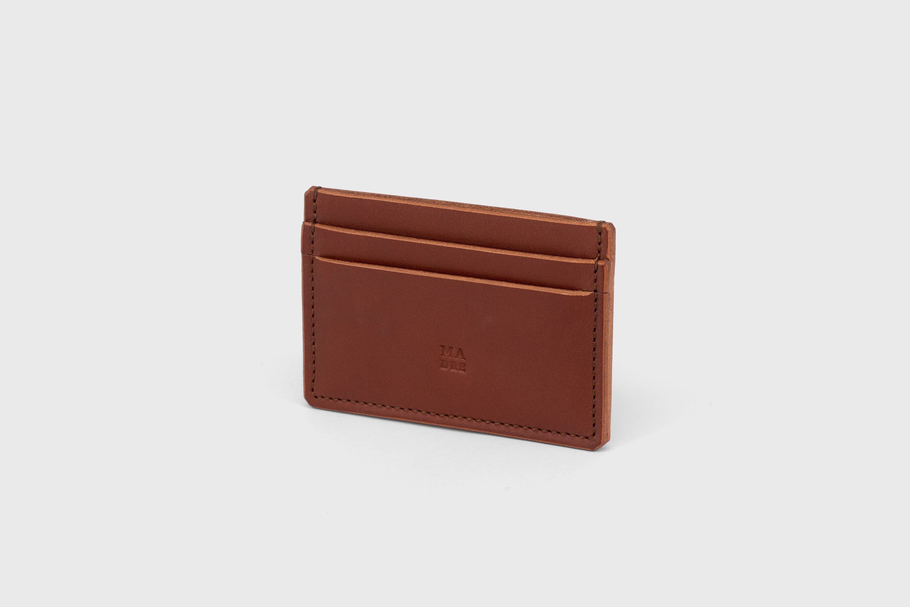 Credit Card Wallet in Dark Brown Full Grain Leather Vachetta Vegetable Tanned Leather Handmade and Design by Atelier Madre Manuel Dreesmann Barcelona Spain