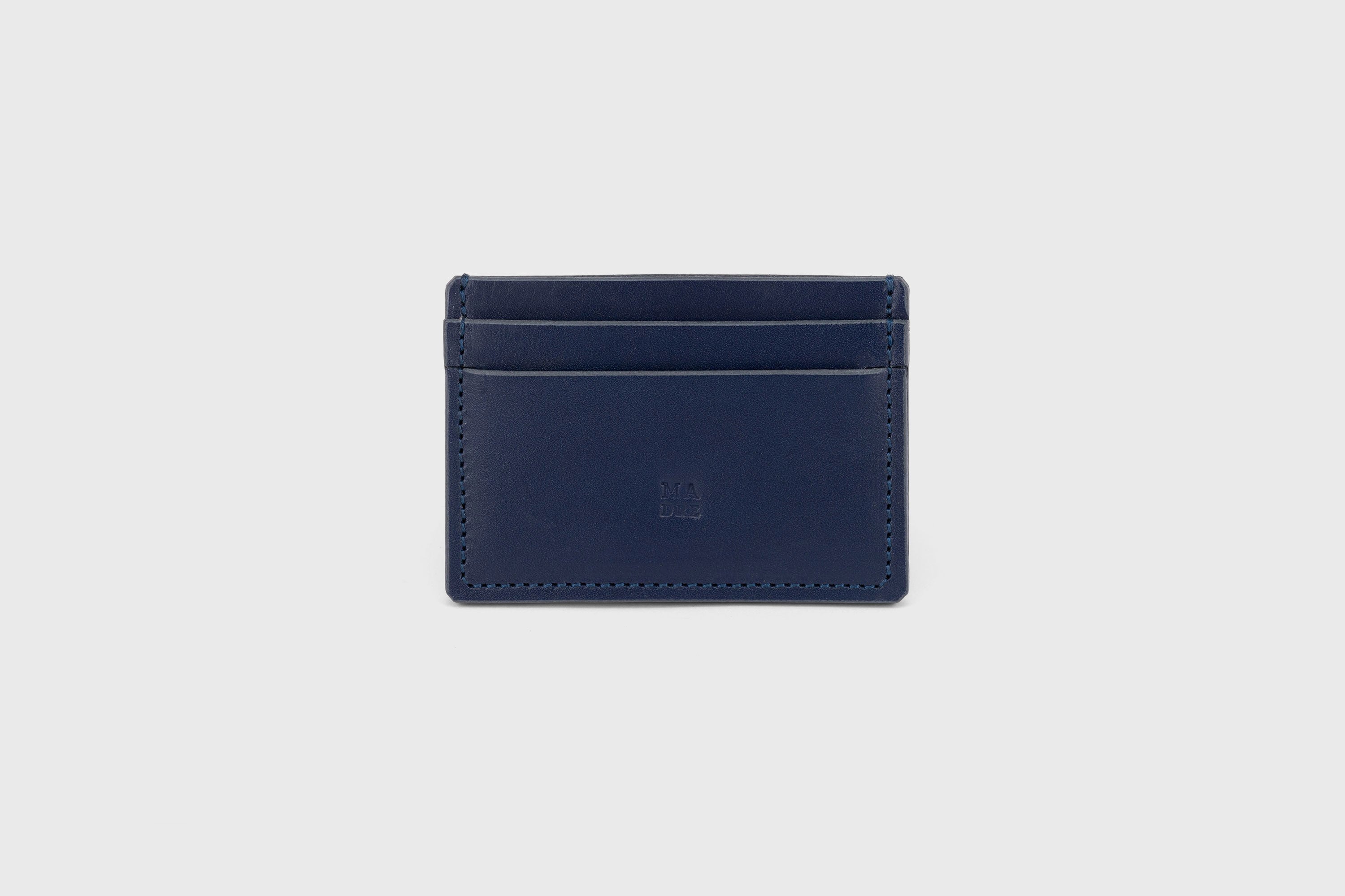 Credit Card Wallet in Marine Blue Leather Vachetta Vegetable Tanned Leather Horizontal Handmade and Design by Atelier Madre Manuel Dreesmann Barcelona Spain