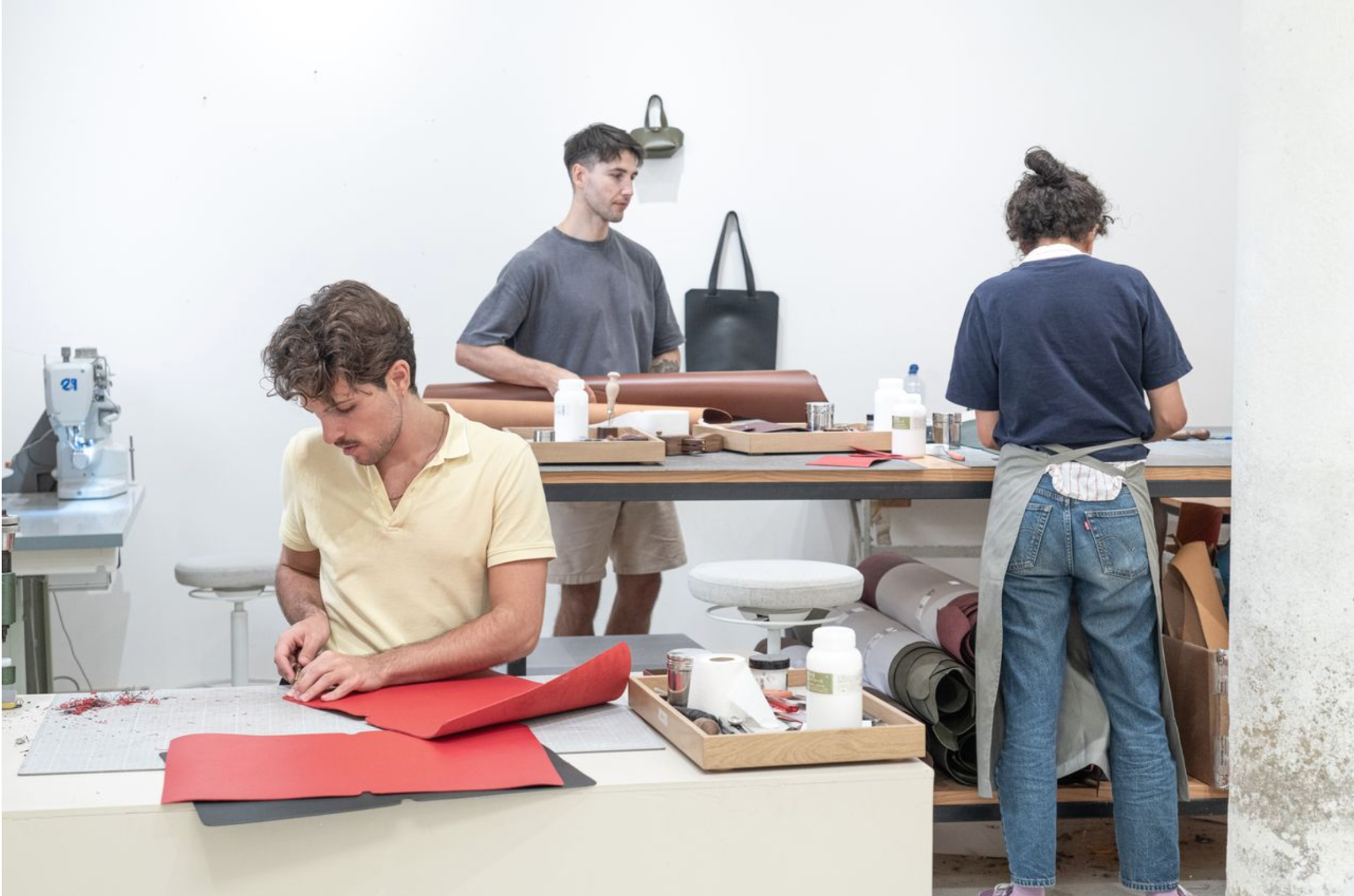  Vegetable Tanned Leather: Full Guide to Quality, Aging, Care & Why We Use It