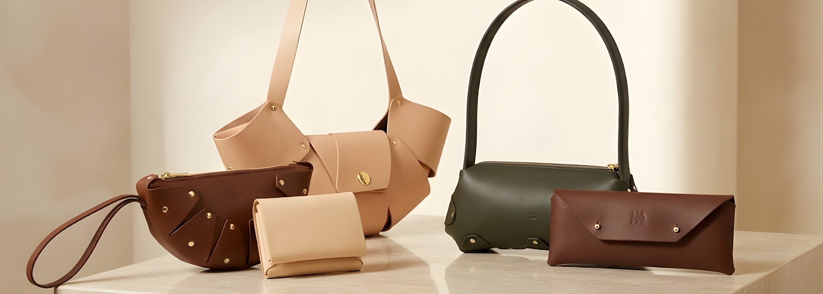 The Best Leather Gifts for the Third Year Anniversary