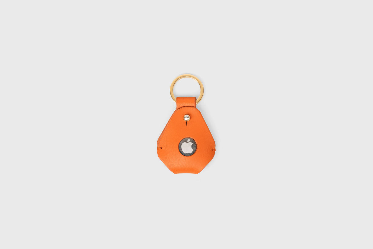 Airtag Key Ring Orange Leather Vegetable Tanned Atelier Madre Manuel Dreesmann Barcelona Spain 1