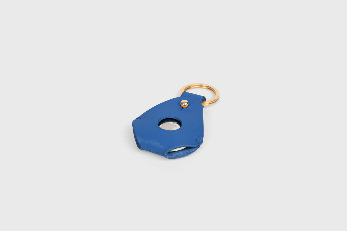 Airtag Key Ring Royal Blue Leather Vegetable Tanned Atelier Madre Manuel Dreesmann Barcelona Spain 4
