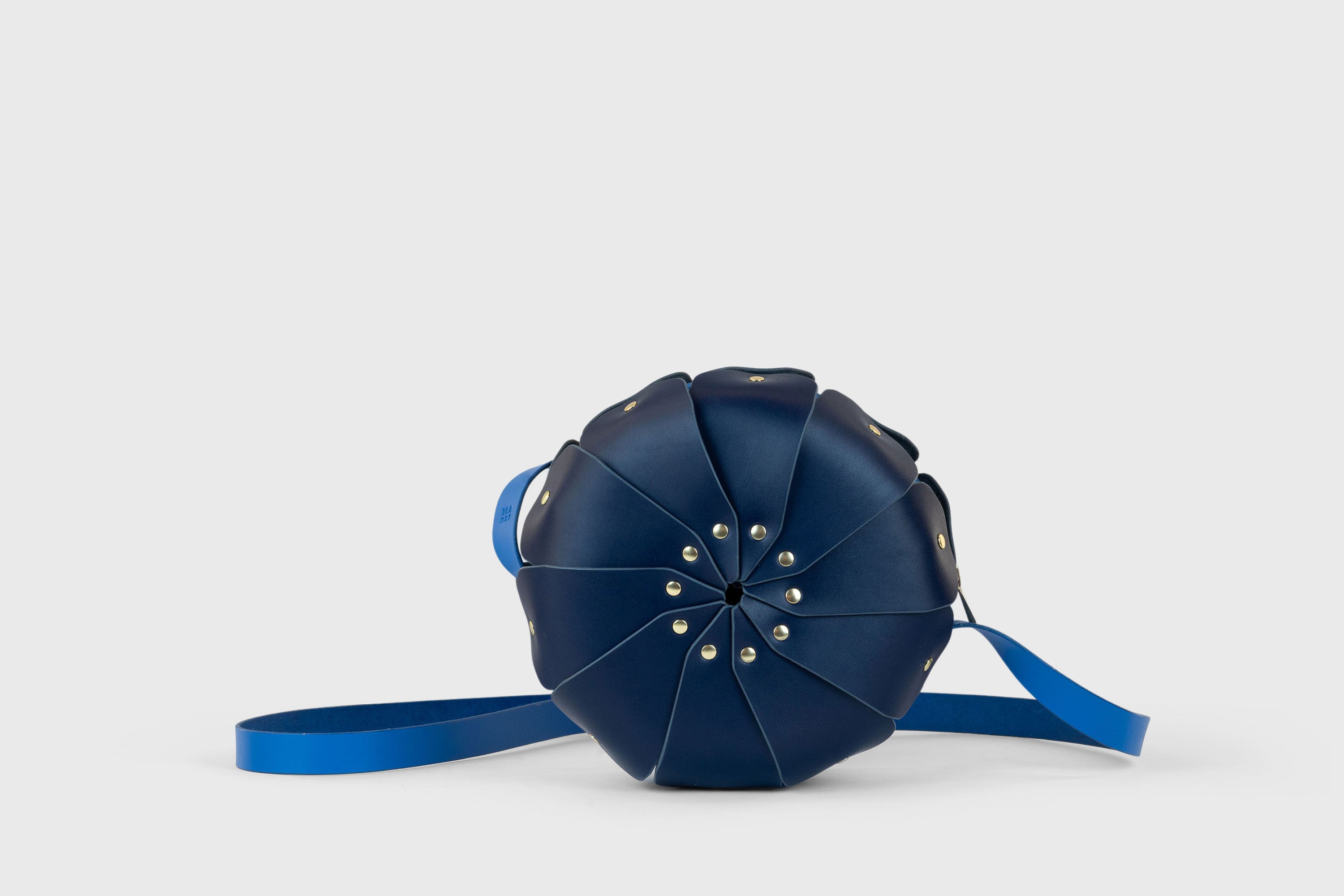 Anemo Leather Bag Front Marine Blue Floral Design Premium Minimalist Circle Round Pouch Crossbody Atelier Madre Manuel Dreesmann Barcelona