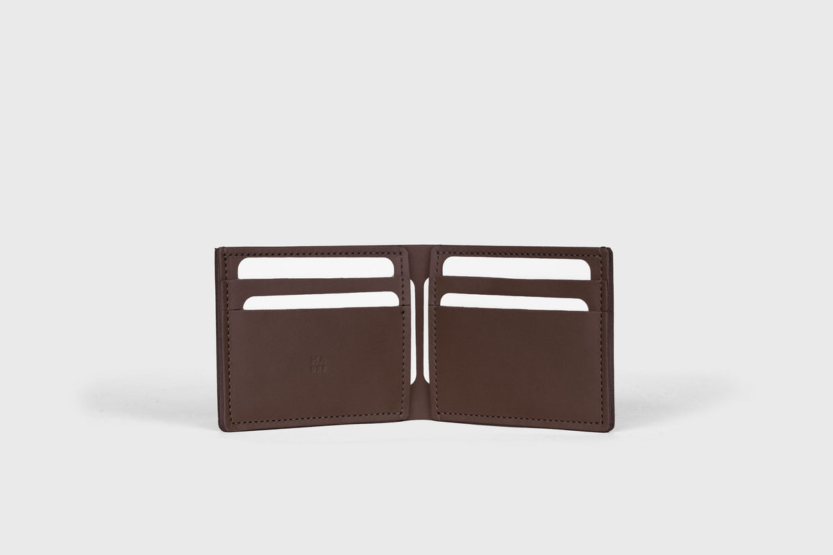 Bifold Wallet Horizontal 6 Slots Chocolate Brown Colour Leather Atelier Madre Manuel Dreesmann Barcelona Spain 1