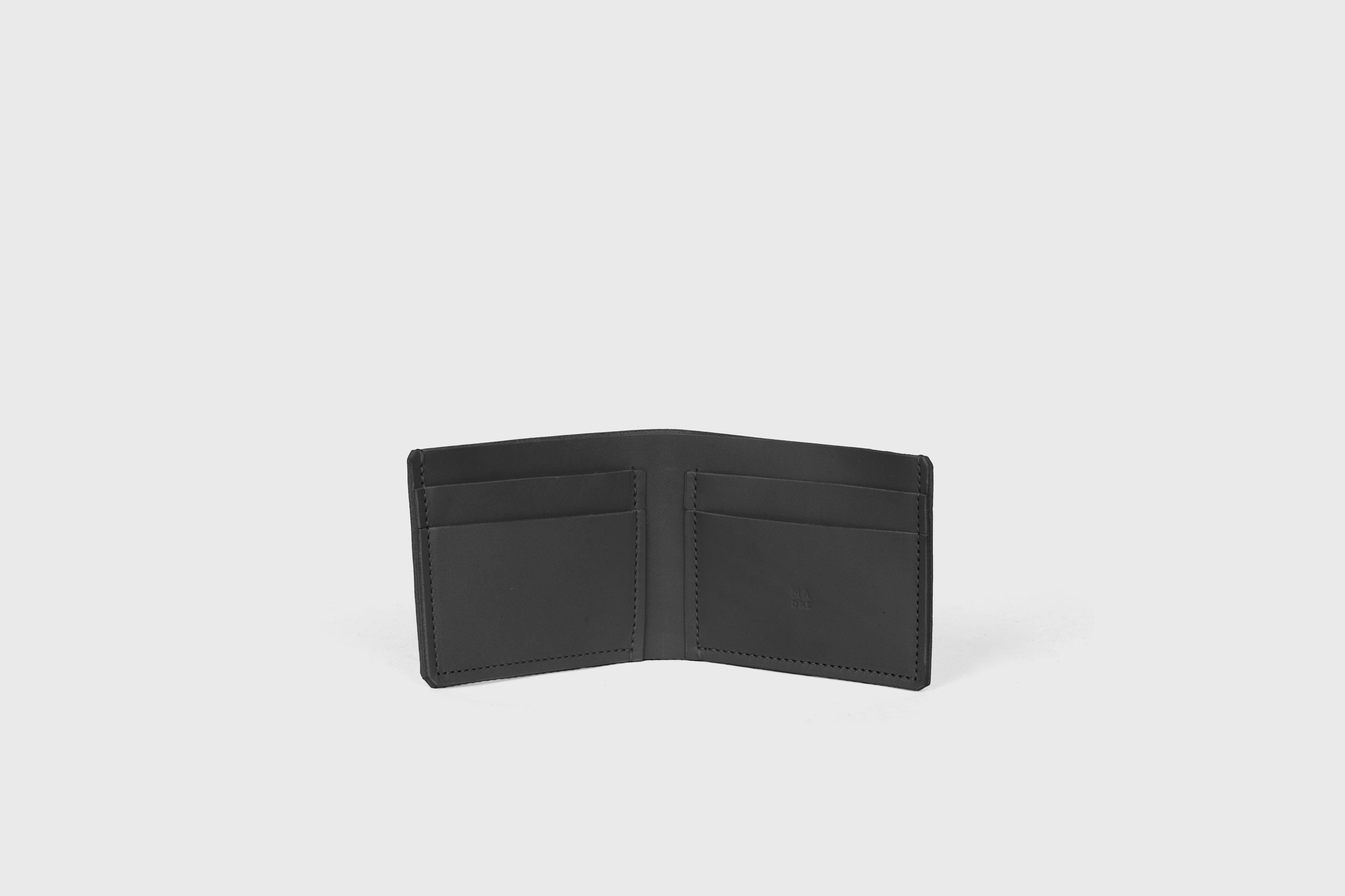 Bifold Wallet Leather Black Color Vegetable Tanned Leather Premium Classic Design and Handcrafted By Atelier Madre Manuel Dreeesmann Barcelona Spain