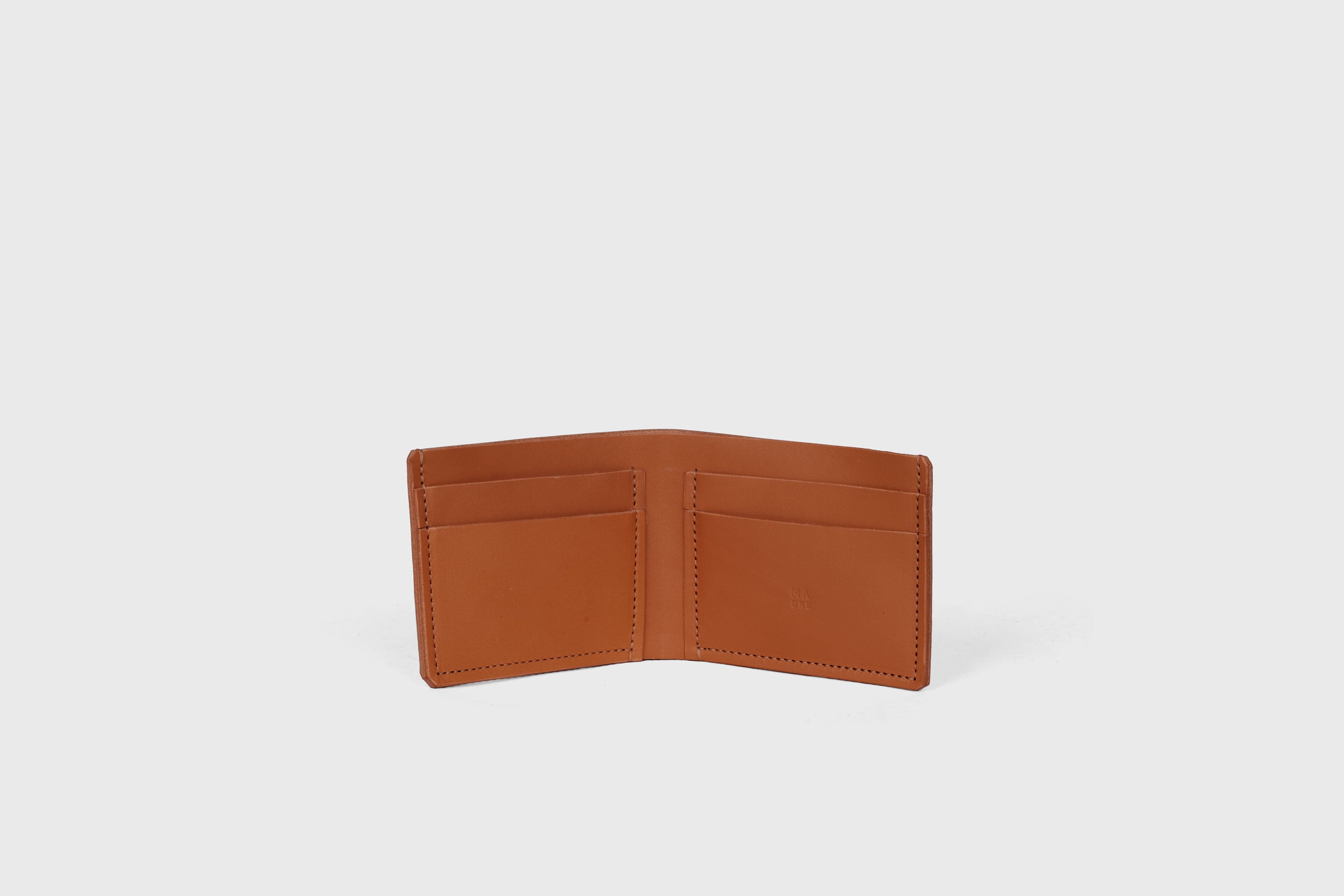 Bifold Wallet Leather Dark Brown Color Vegetable Tanned Leather Premium Classic Design and Handcrafted By Atelier Madre Manuel Dreeesmann Barcelona Spain
