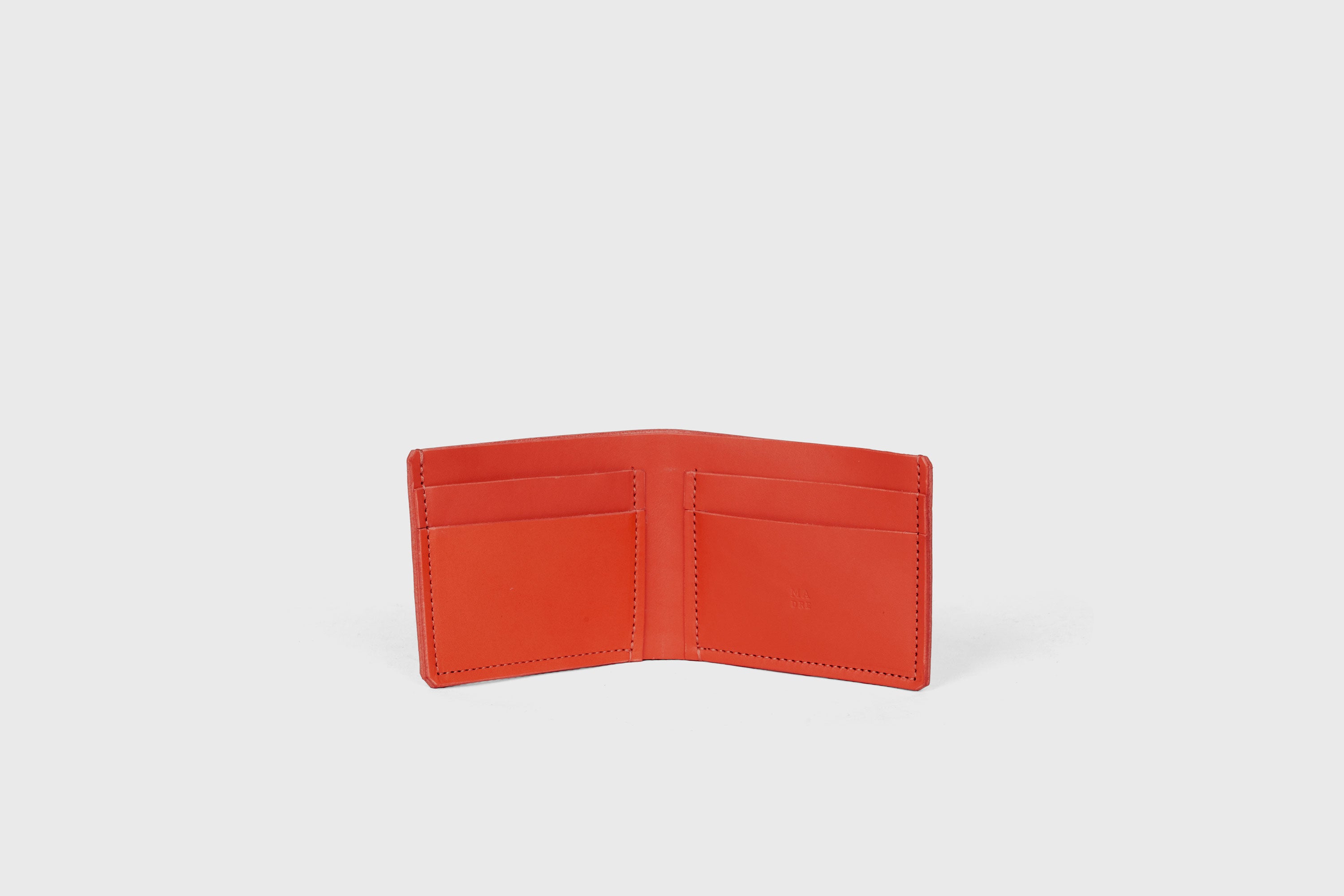 Bifold Wallet Leather Red Color Vegetable Tanned Leather Premium Classic Design and Handcrafted By Atelier Madre Manuel Dreeesmann Barcelona Spain