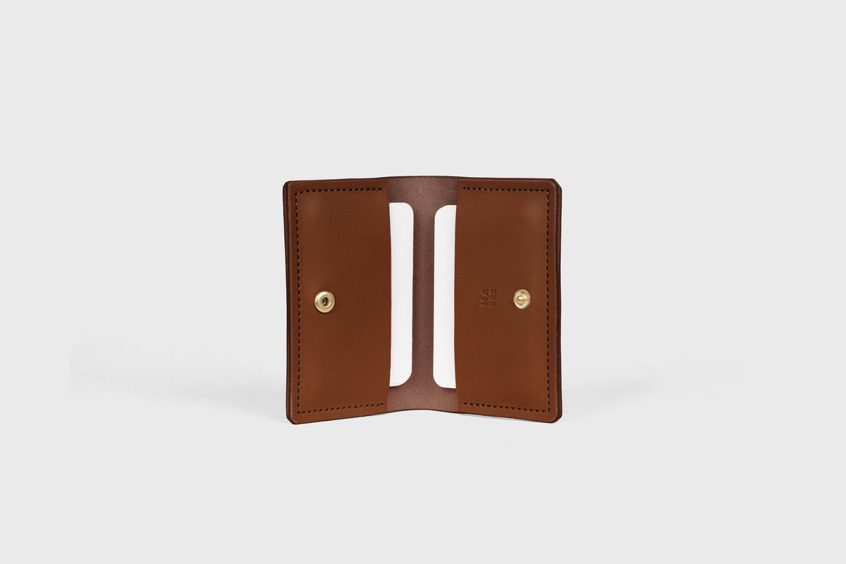 Card Etui Dark Brown Leather Atelier Madre Manuel Dreesmann Barcelona Spain 1