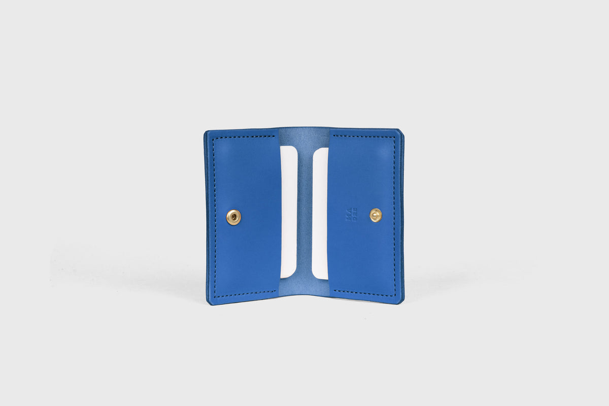 Card Etui Royal Blue Leather Atelier Madre Manuel Dreesmann Barcelona Spain 1