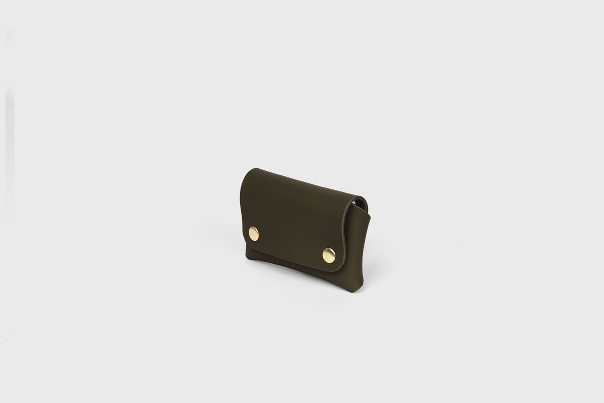Card Holder With Snap Buttons Olive Green Color Leather Atelier Madre Manuel Dreesmann 4