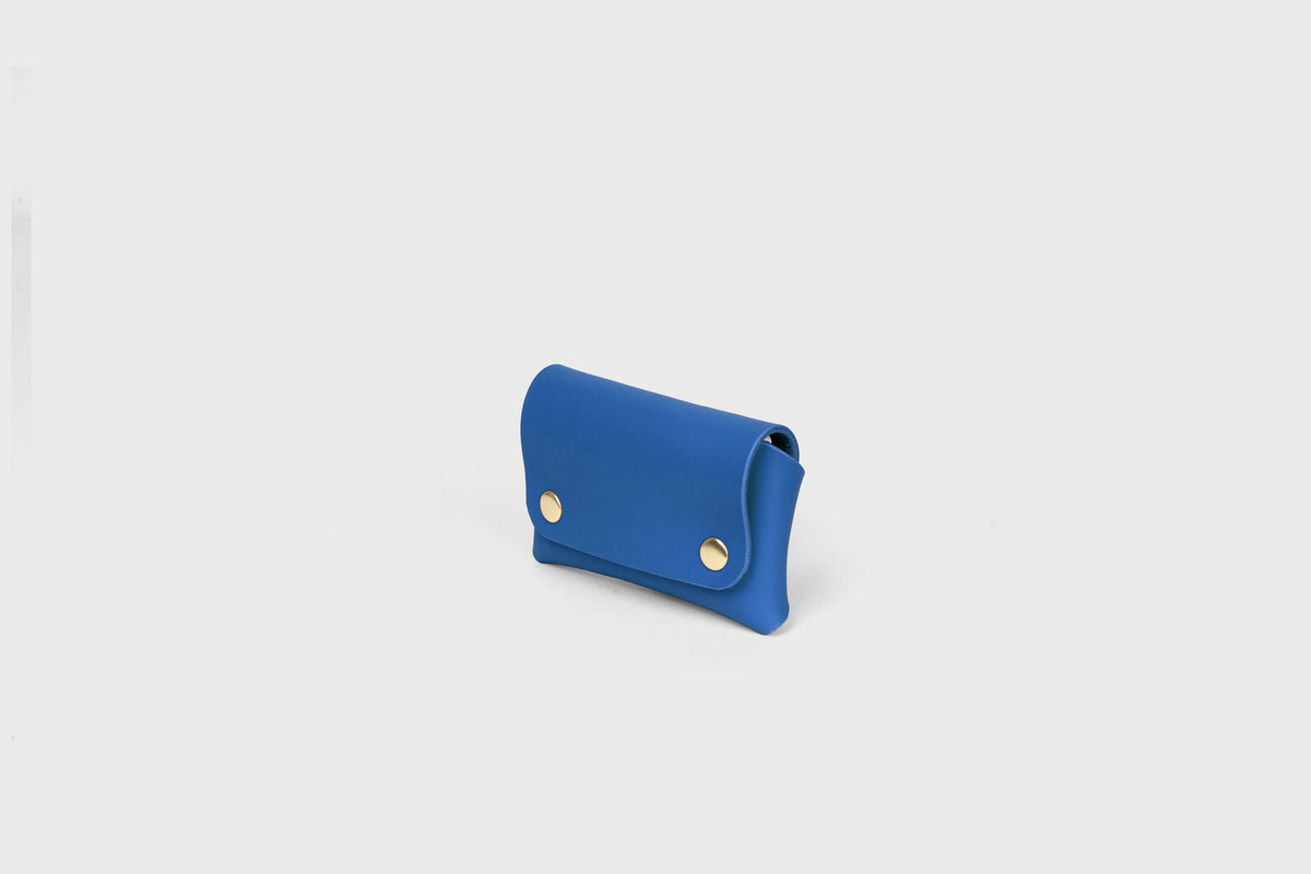Card Holder With Snap Buttons Royal Blue Color Leather Atelier Madre Manuel Dreesmann 4