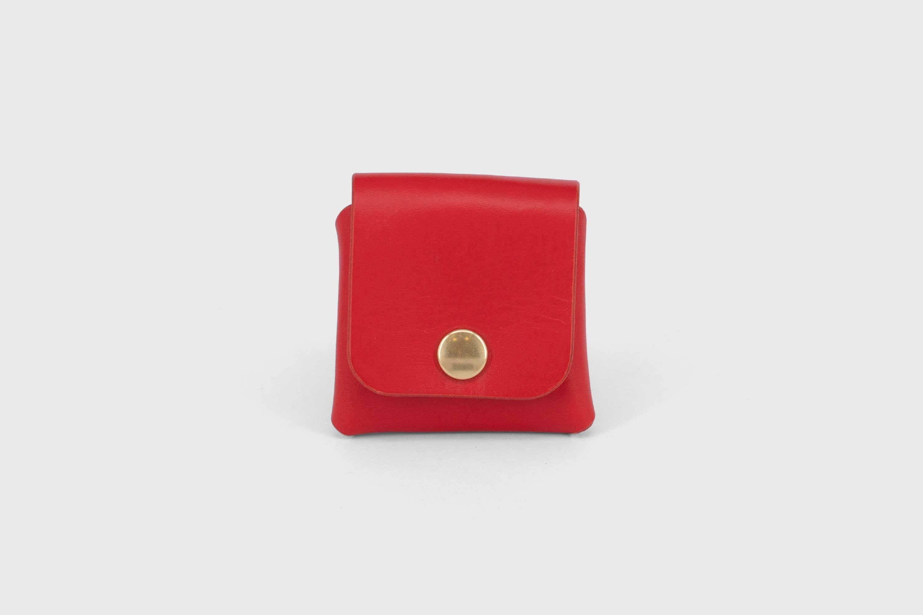 Coin Pouch Case Wallet Leather Full Grain Vegetable Tanned Red Minimalist Design Atelier Madre Manuel Dreesmann Barcelona