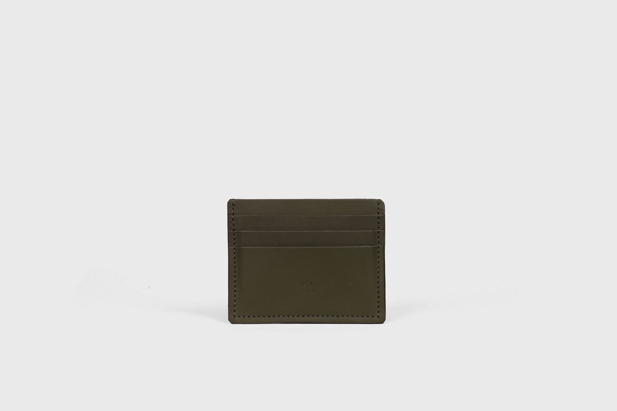 Credit Card Wallet 6 slots Olive Green Leather Atelier Madre Manuel Dreesmann Barcelona Spain 2