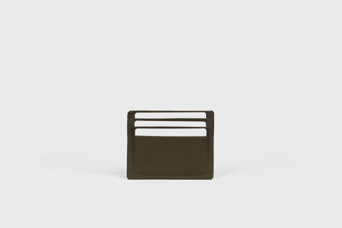 Credit Card Wallet 6 slots Olive Green Leather Atelier Madre Manuel Dreesmann Barcelona Spain 4