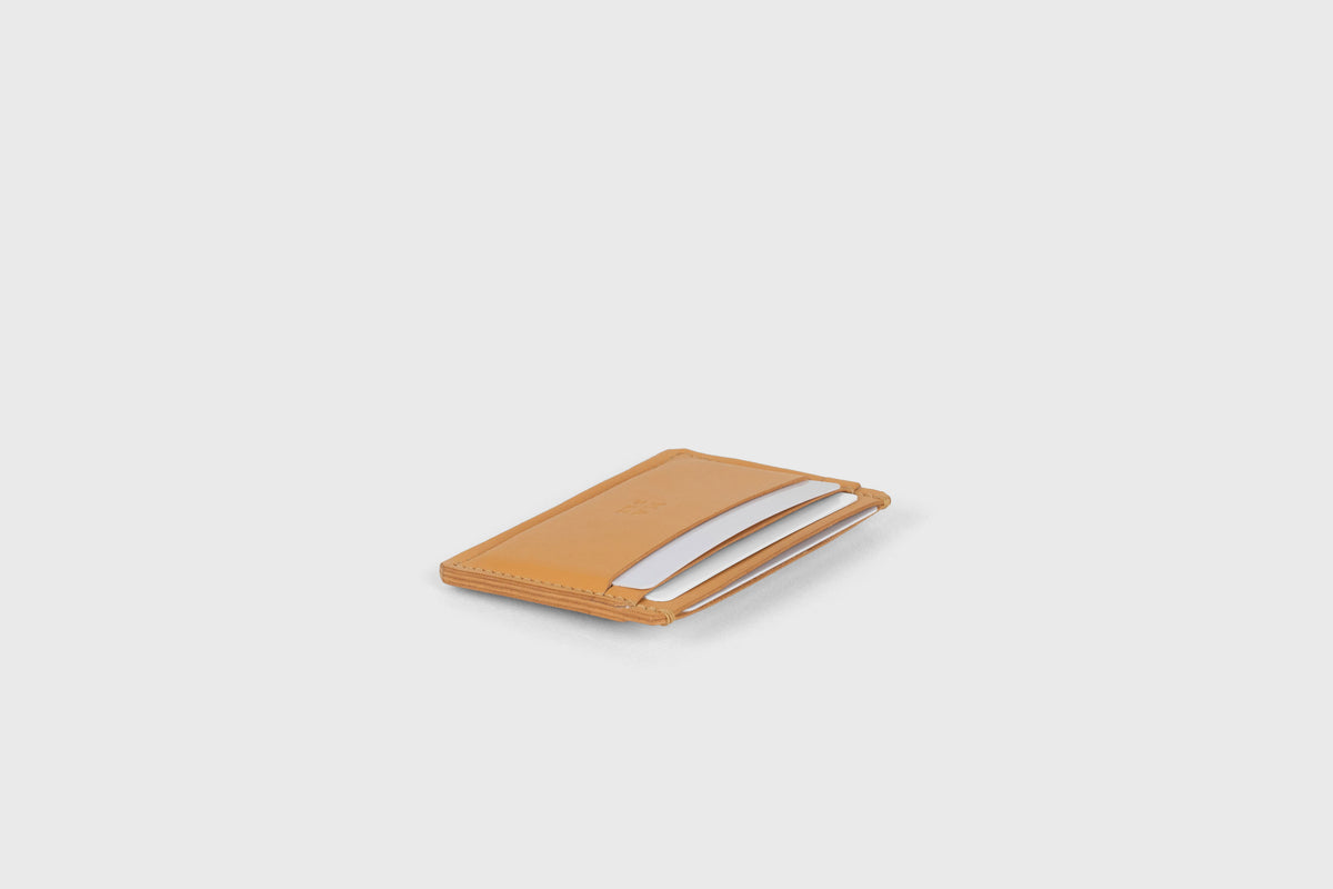 Credit Card Wallet Brown Slim Minimalist Atelier Madre Manuel Dreesmann Barcelona Spain 4