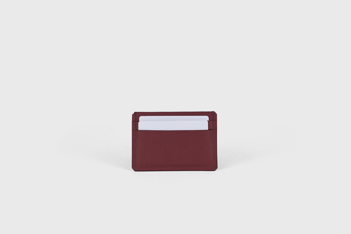 Credit Card Wallet Burgundy Slim Minimalist Atelier Madre Manuel Dreesmann Barcelona Spain 2