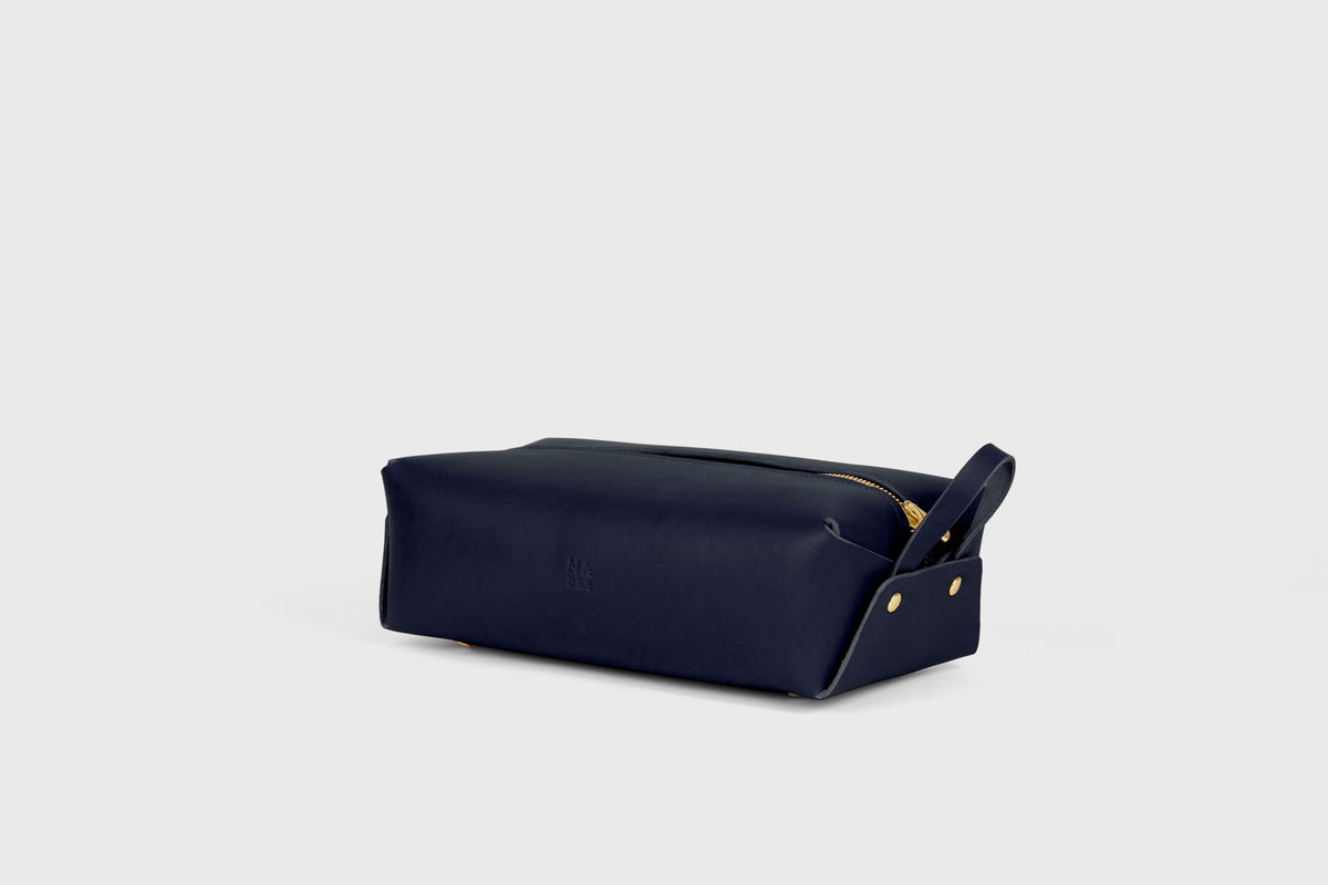 Dopp Kit Toiletry Bag Marine Blue Color Leather Travel Make Up Bag Zipper Premium Quality Minimalistic Modern Design Manuel Dreesmann Atelier Madre Barcelona Spain 1