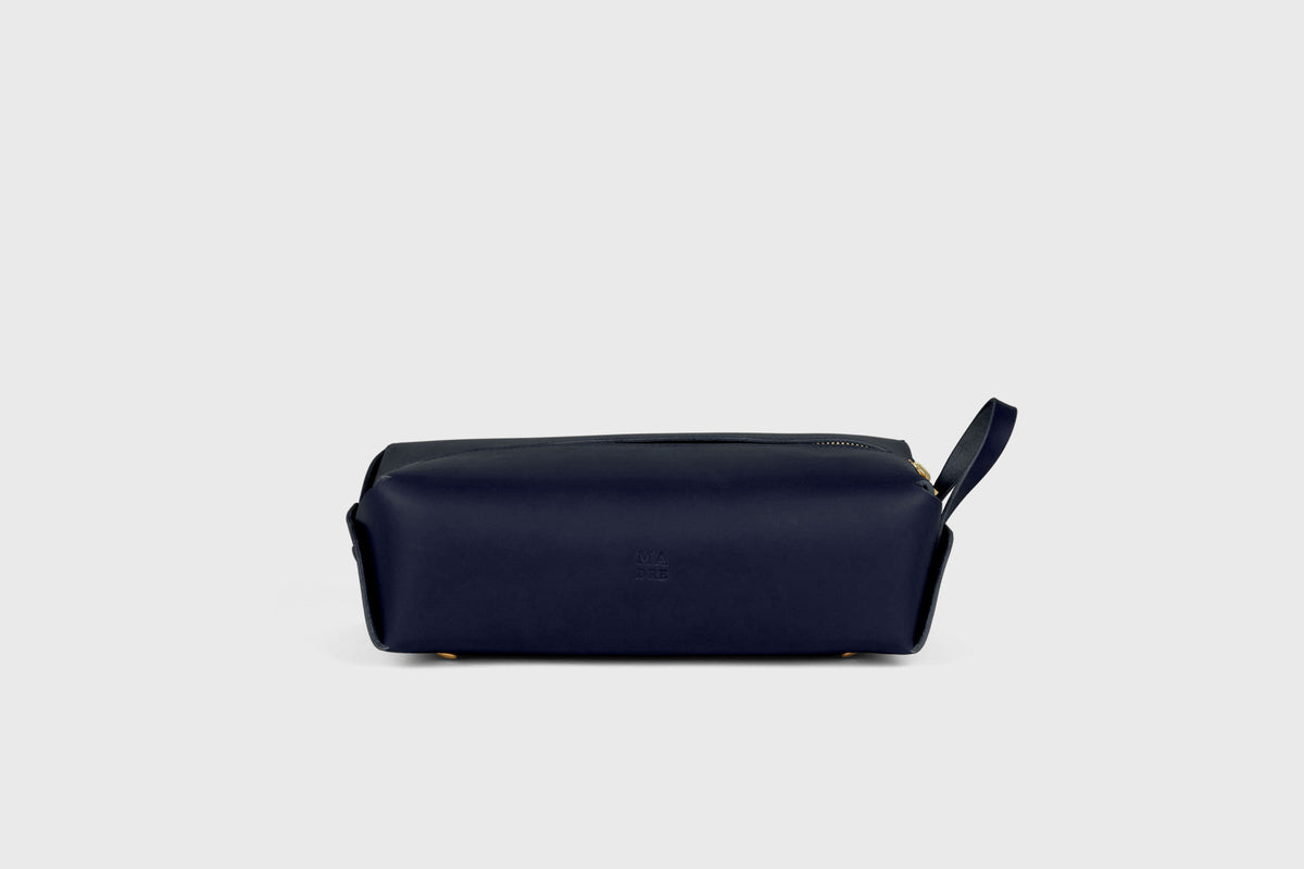Dopp Kit Toiletry Bag Marine Blue Color Leather Travel Make Up Bag Zipper Premium Quality Minimalistic Modern Design Manuel Dreesmann Atelier Madre Barcelona Spain 5