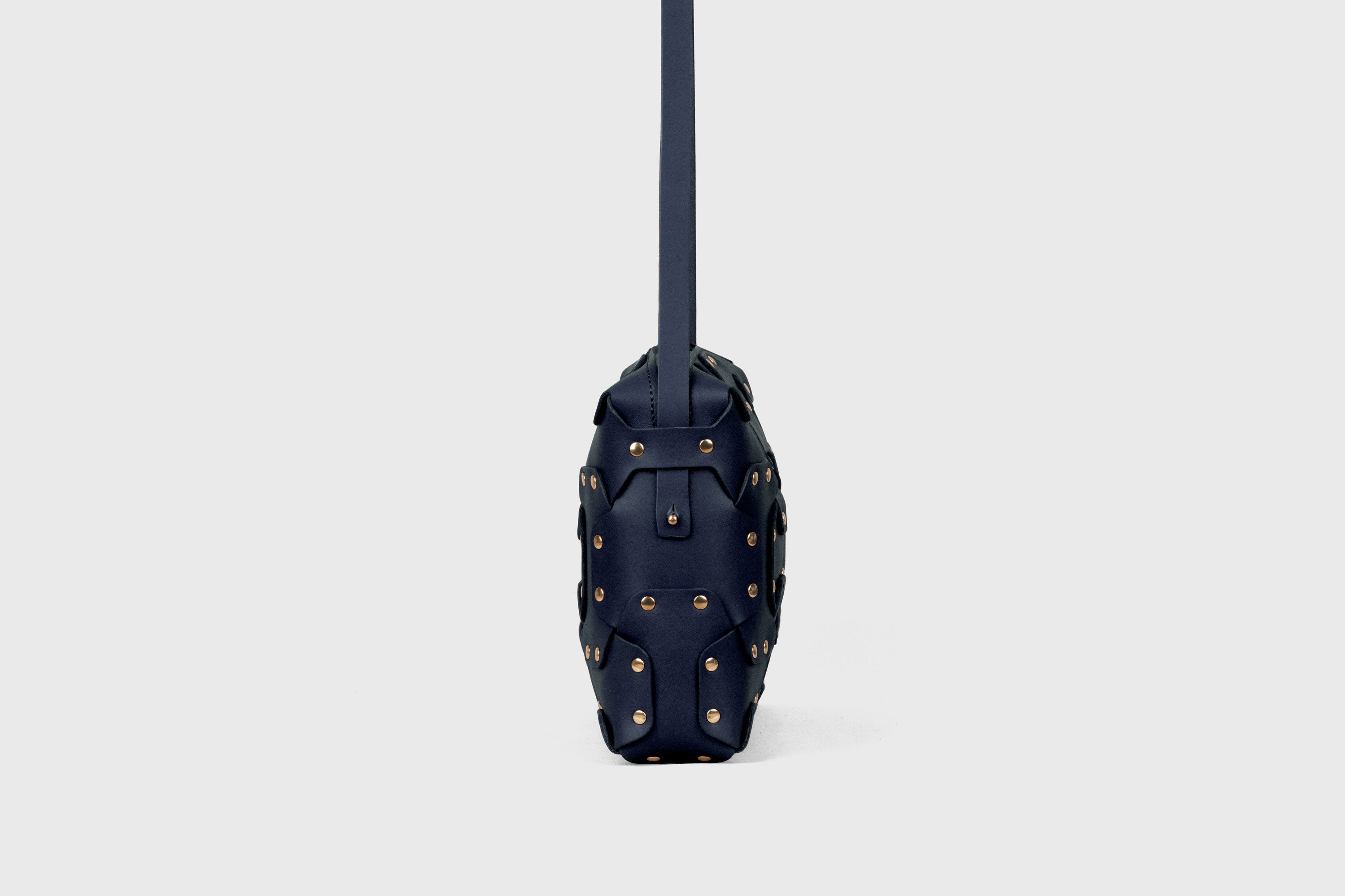 Double Rivet Bag Big, Marine-Blue Colour, Vegetable-Tanned Leather, Modern Minimal Design. Premium Quality, Atelier Madre, Manuel-Dreesmann, Barcelona