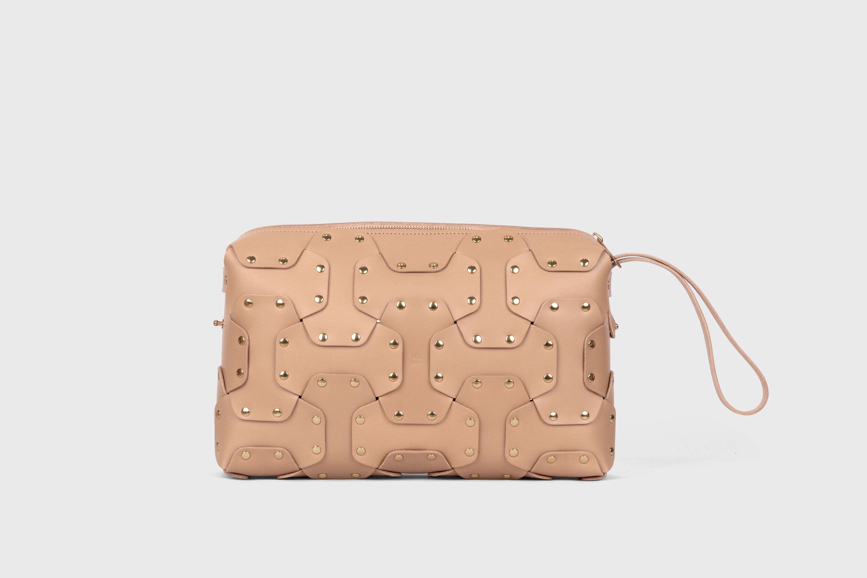 Double Rivet Bag Big, Natural Colour, Vegetable-Tanned Leather, Modern Minimal Design. Premium Quality, Atelier Madre, Manuel-Dreesmann, Barcelona