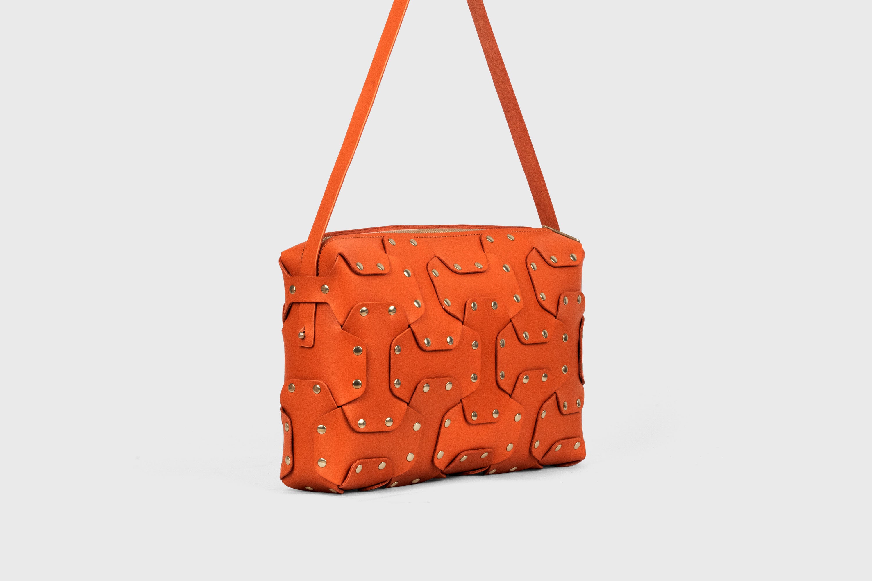 Double Rivet Bag Big, Orange Colour, Vegetable-Tanned Leather, Modern Minimal Design. Premium Quality, Atelier Madre, Manuel-Dreesmann, Barcelona