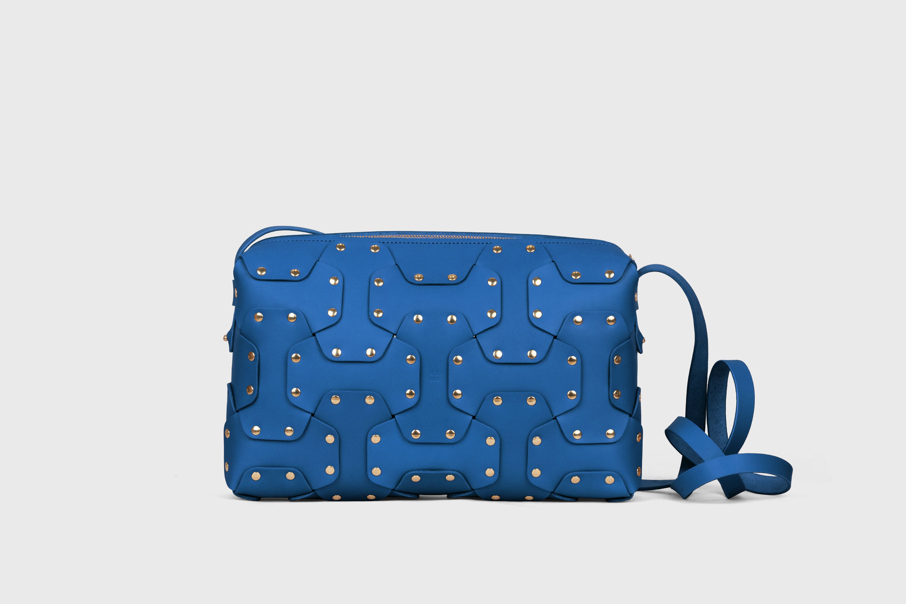 Double Rivet Bag Big, Royal Blue Colour, Vegetable-Tanned Leather, Modern Minimal Design. Premium Quality, Atelier Madre, Manuel-Dreesmann, Barcelona