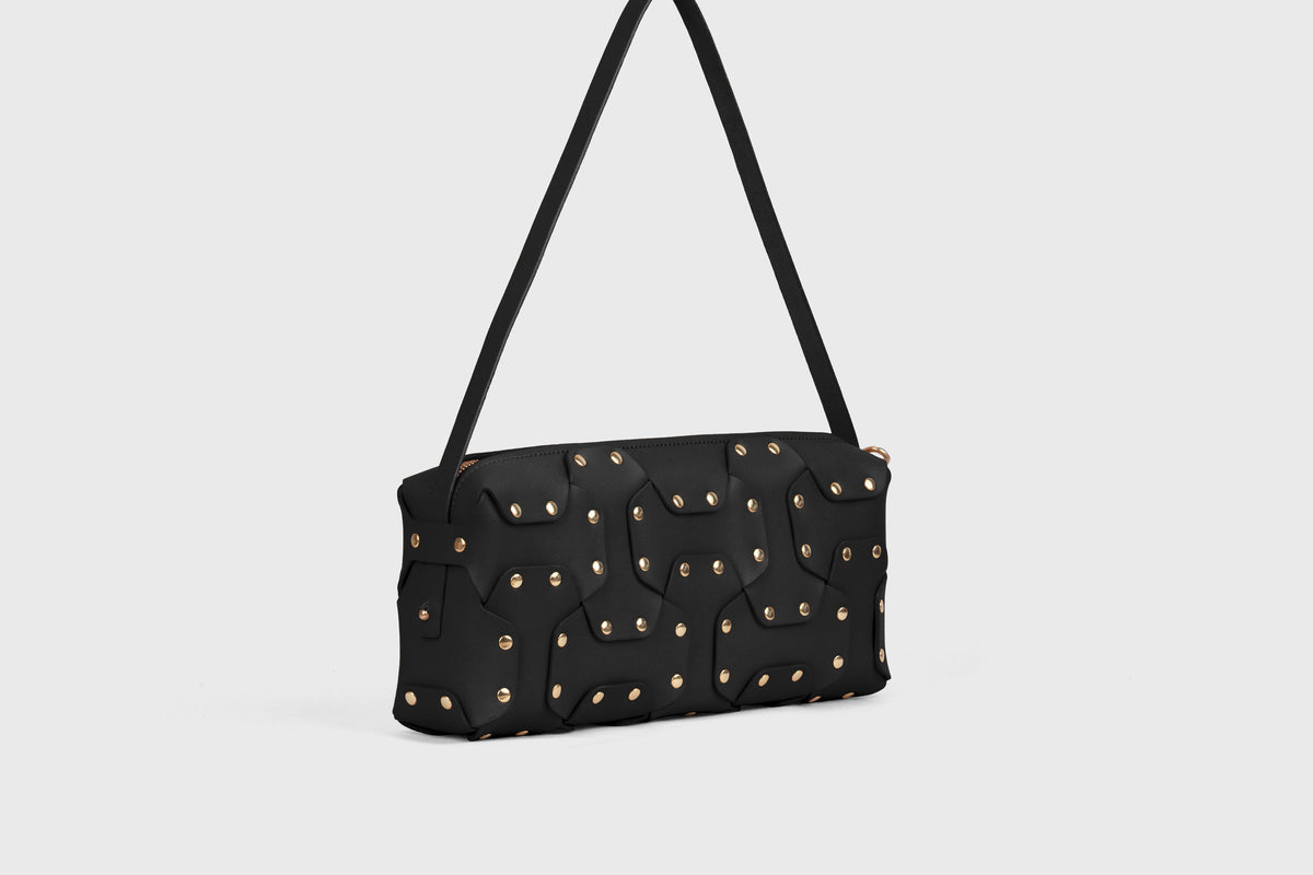 Double Rivet Bag Long Black Colour Leather Vegetable Tanned Modern Minimal Design Premium Quality Atelier Madre Manuel Dreesmann Barcelona 2