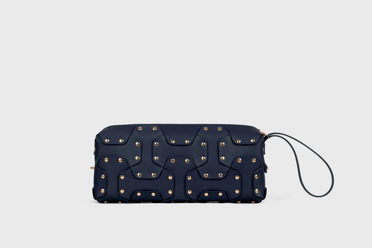 Double Rivet Bag Long Marine Blue Colour Leather Vegetable Tanned Modern Minimal Design Premium Quality Atelier Madre Manuel Dreesmann Barcelona 5