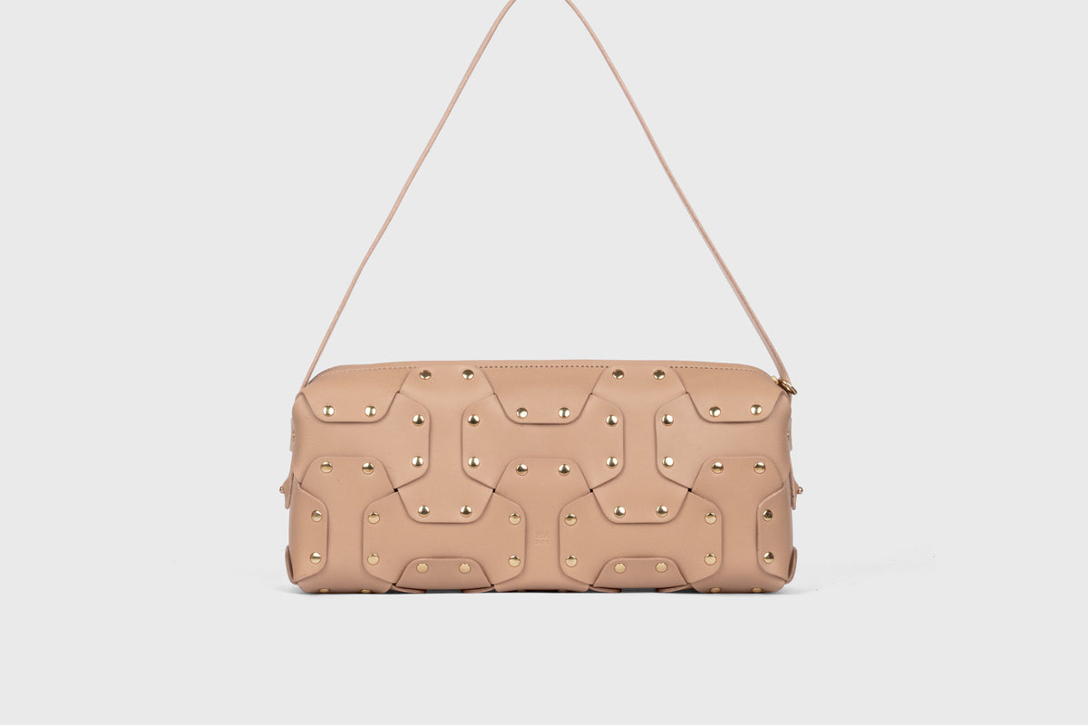 Double Rivet Bag Long Natural Colour Leather Vegetable Tanned Modern Minimal Design Premium Quality Atelier Madre Manuel Dreesmann Barcelona 1