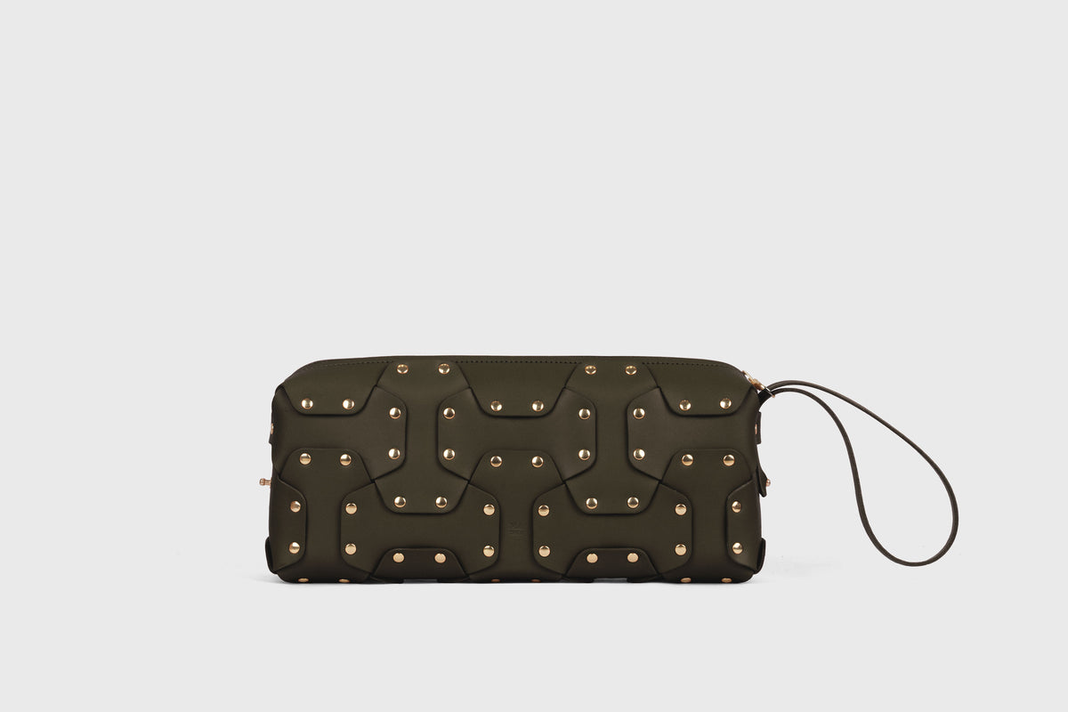 Double Rivet Bag Long Olive Green Colour Leather Vegetable Tanned Modern Minimal Design Premium Quality Atelier Madre Manuel Dreesmann Barcelona 5