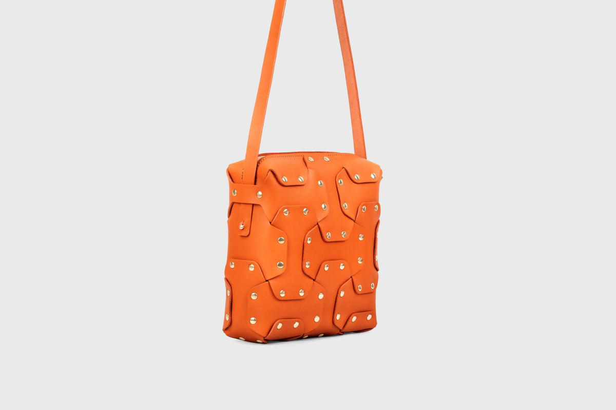 Double Rivet Bag Squared, Orange Colour, Vegetable-Tanned Leather, Modern Minimal Design. Premium Quality, Atelier Madre, Manuel-Dreesmann, Barcelona