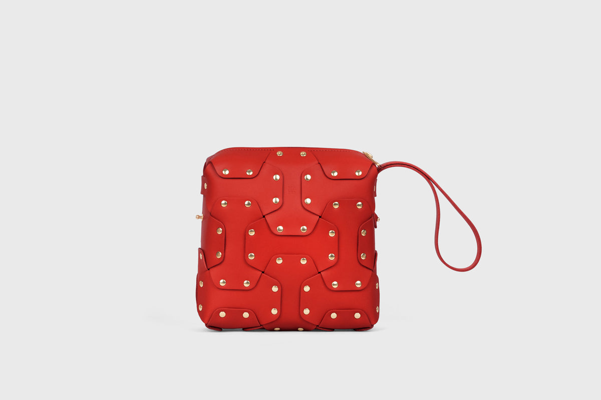Double Rivet Bag Squared, Red Colour, Vegetable-Tanned Leather, Modern Minimal Design. Premium Quality, Atelier Madre, Manuel-Dreesmann, Barcelona