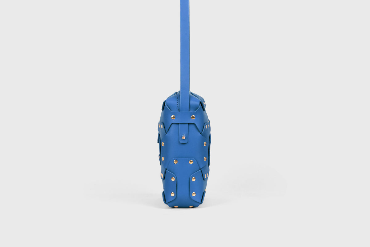 Double Rivet Bag Squared, Royal Blue Colour, Vegetable-Tanned Leather, Modern Minimal Design. Premium Quality, Atelier Madre, Manuel-Dreesmann, Barcelona