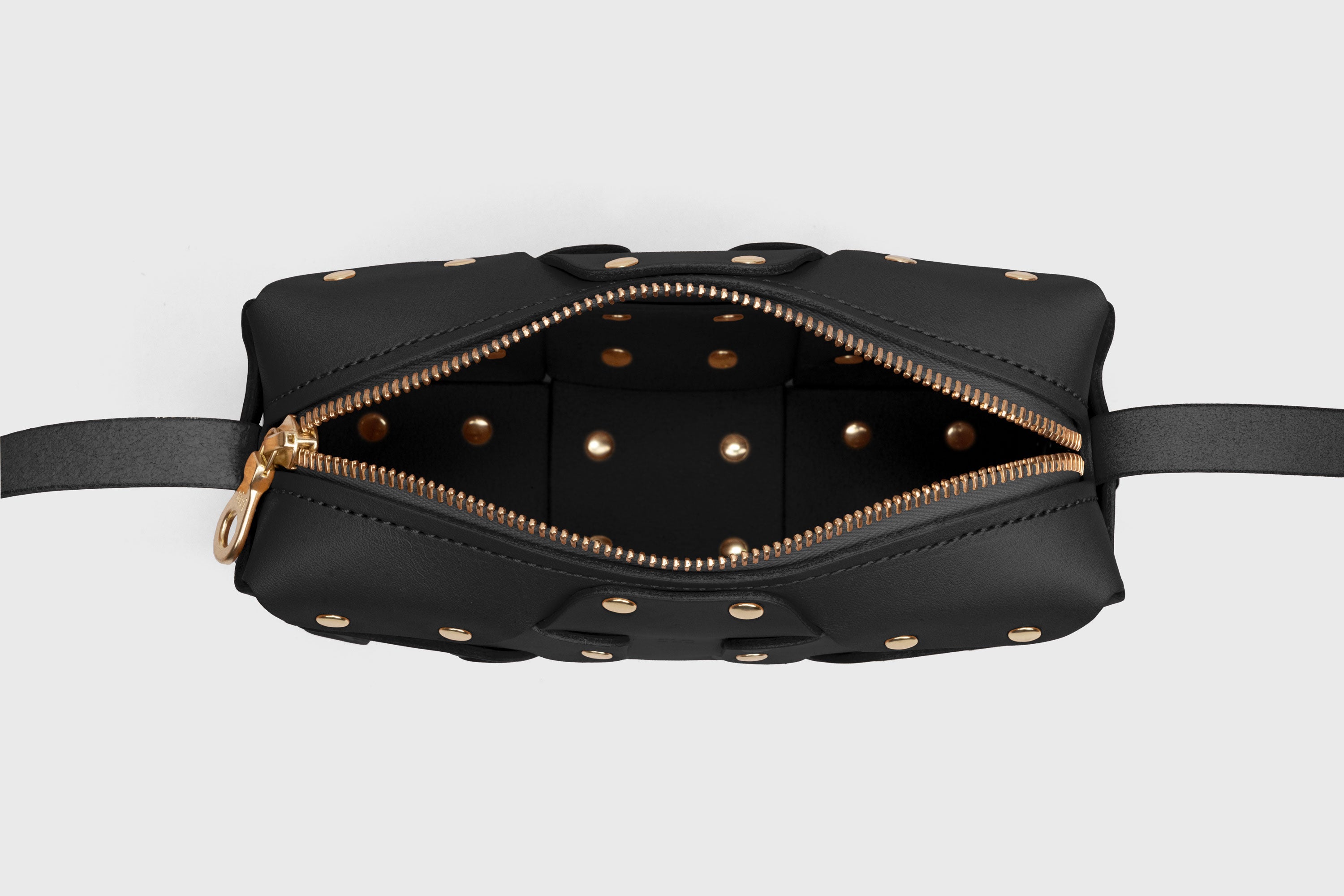 Double Rivet Bag, Black Color,  Leather Full Grain Vegetable Tanned Leather Modern Minimalist Design Premium Quality Full Brass Clutch Crossbody Shoulder Bag from Atelier Madre, Manuel Dreesmann Barcelona Spain