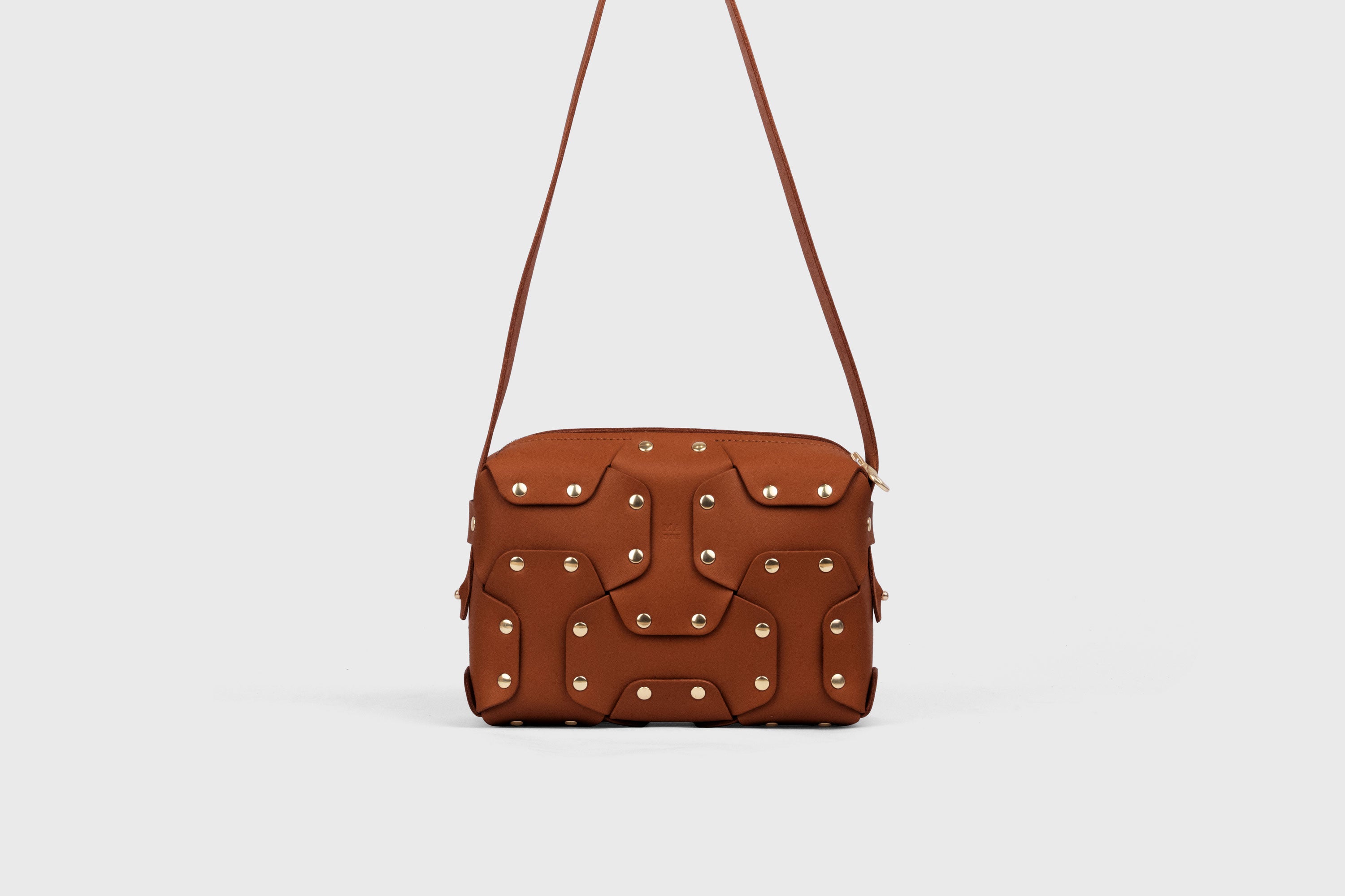 Double Rivet Bag, Dark-brown Color,  Leather Full Grain Vegetable Tanned Leather Modern Minimalist Design Premium Quality Full Brass Clutch Crossbody Shoulder Bag from Atelier Madre, Manuel Dreesmann Barcelona Spain