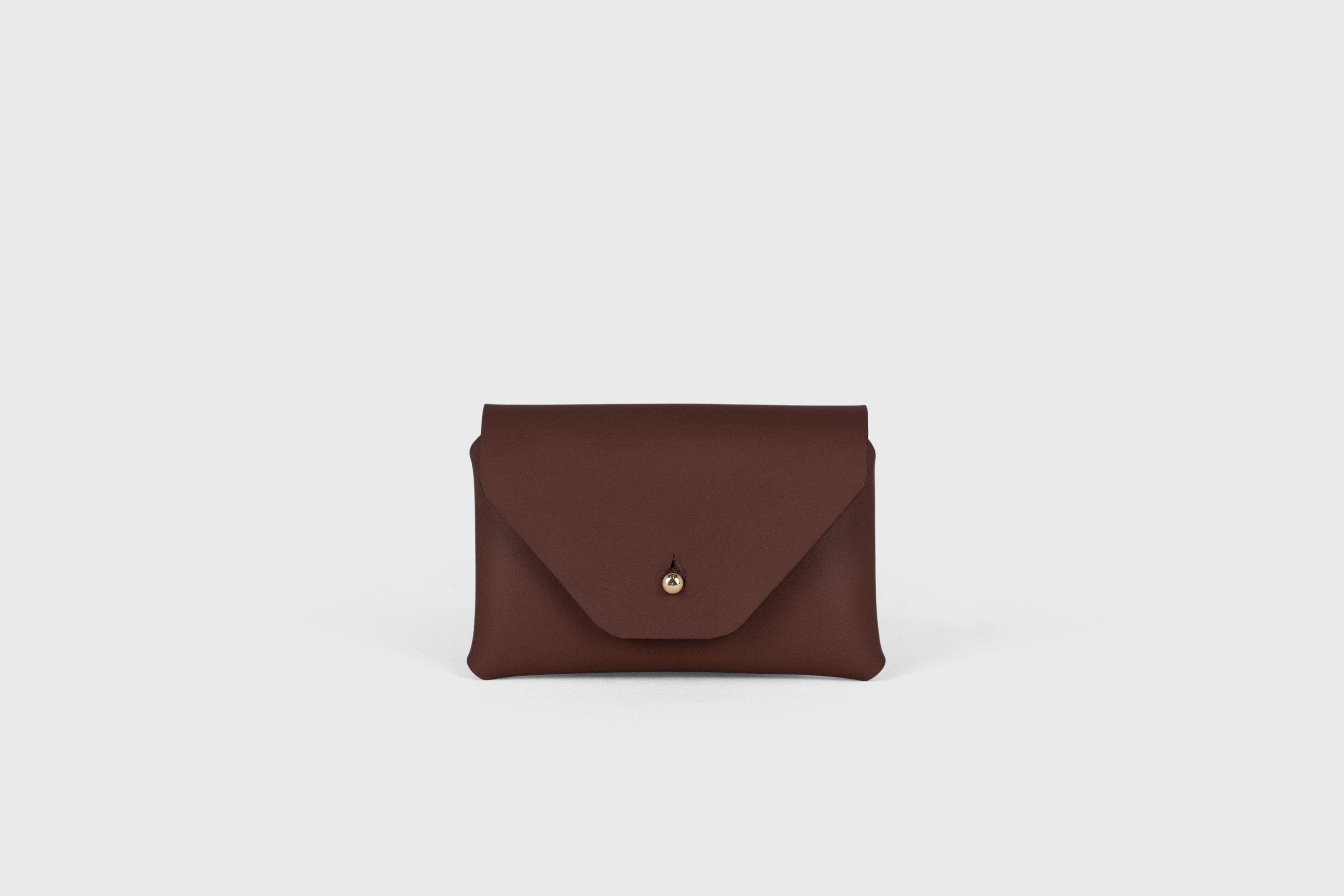 Envelope Card Wallet Premium Leather Dark Brown Color Small Minimalist Design Atelier Madre Manuel Dreesmann Barcelona Spain