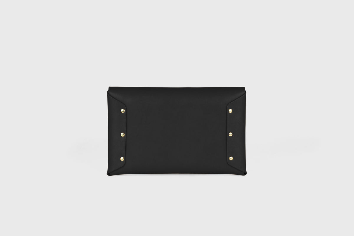 Envelope Clutch Medium Black Leather Atelier Madre Manuel Dreesmann 13