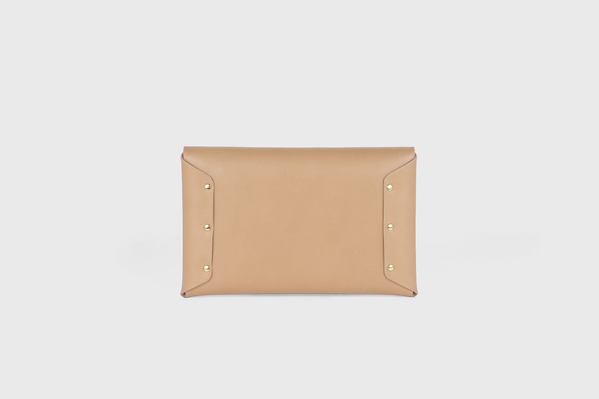 Envelope Clutch Medium Natural Colour Leather Atelier Madre Manuel Dreesmann 13