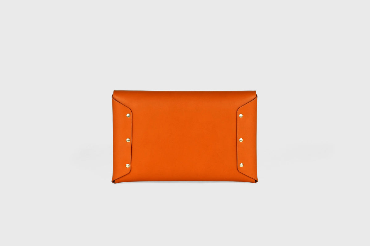 Envelope Clutch Medium Orange Leather Atelier Madre Manuel Dreesmann 13